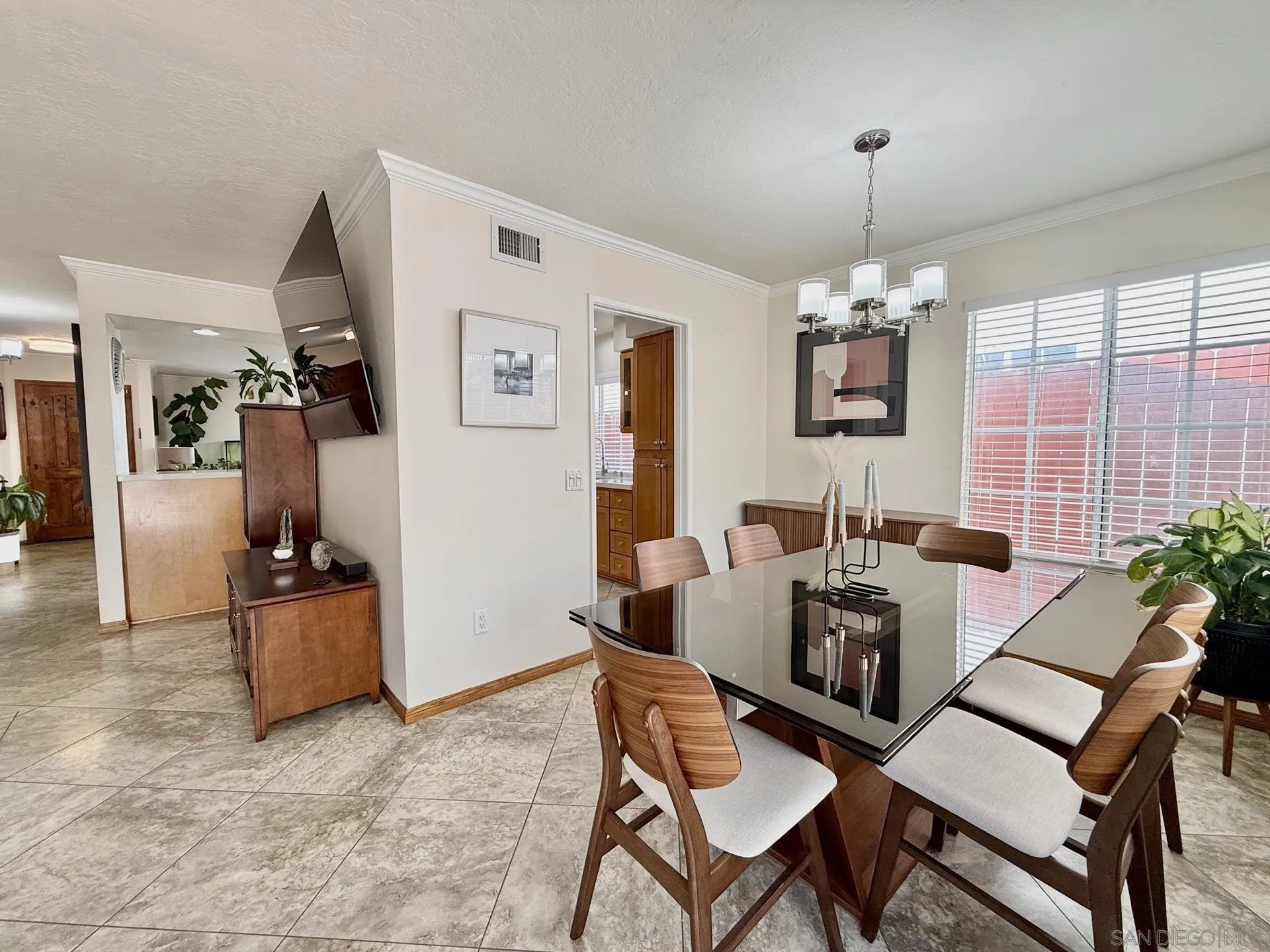 https://cdn.realtyfeed.com/cdn/127/250041070/81926c66bd1cb8e33dd5843c8dc56e38.webp