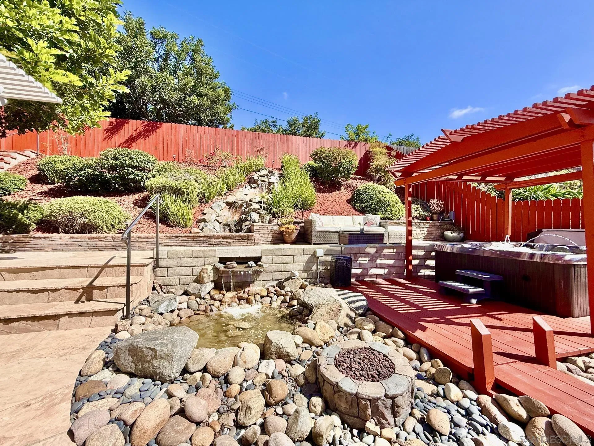 https://cdn.realtyfeed.com/cdn/127/250041070/dde5958f9778a478dd0db044e5f70048.webp