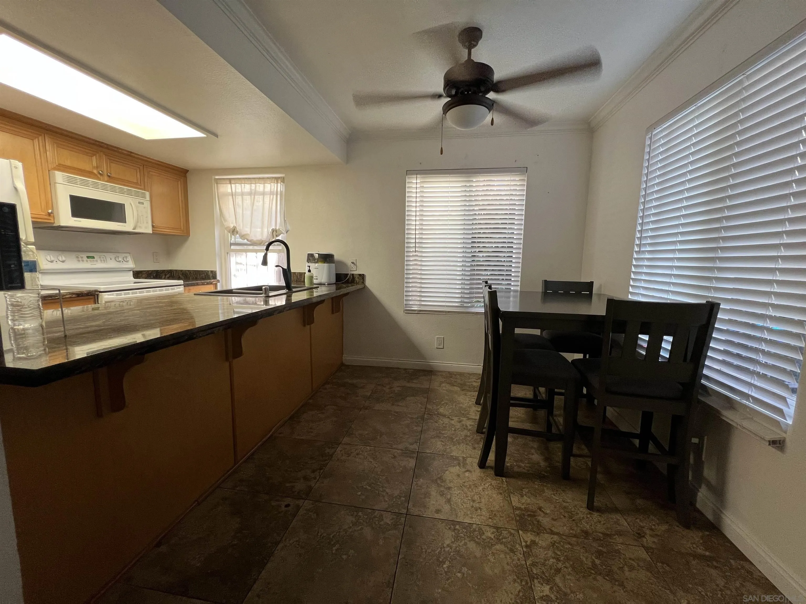 Photo #3: 250041071 Listing 
