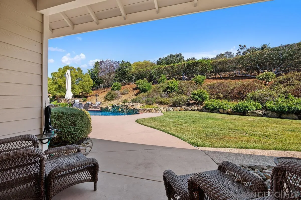 https://cdn.realtyfeed.com/cdn/127/250041073/c48c065b8fc30d50b046b68a2e831be6.webp
