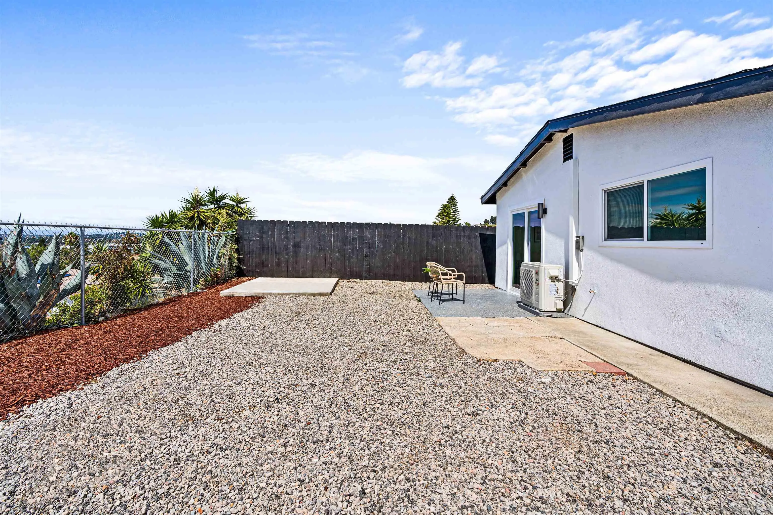 https://cdn.realtyfeed.com/cdn/127/250041080/292a7844107823a6ece69769435cb9ad.webp
