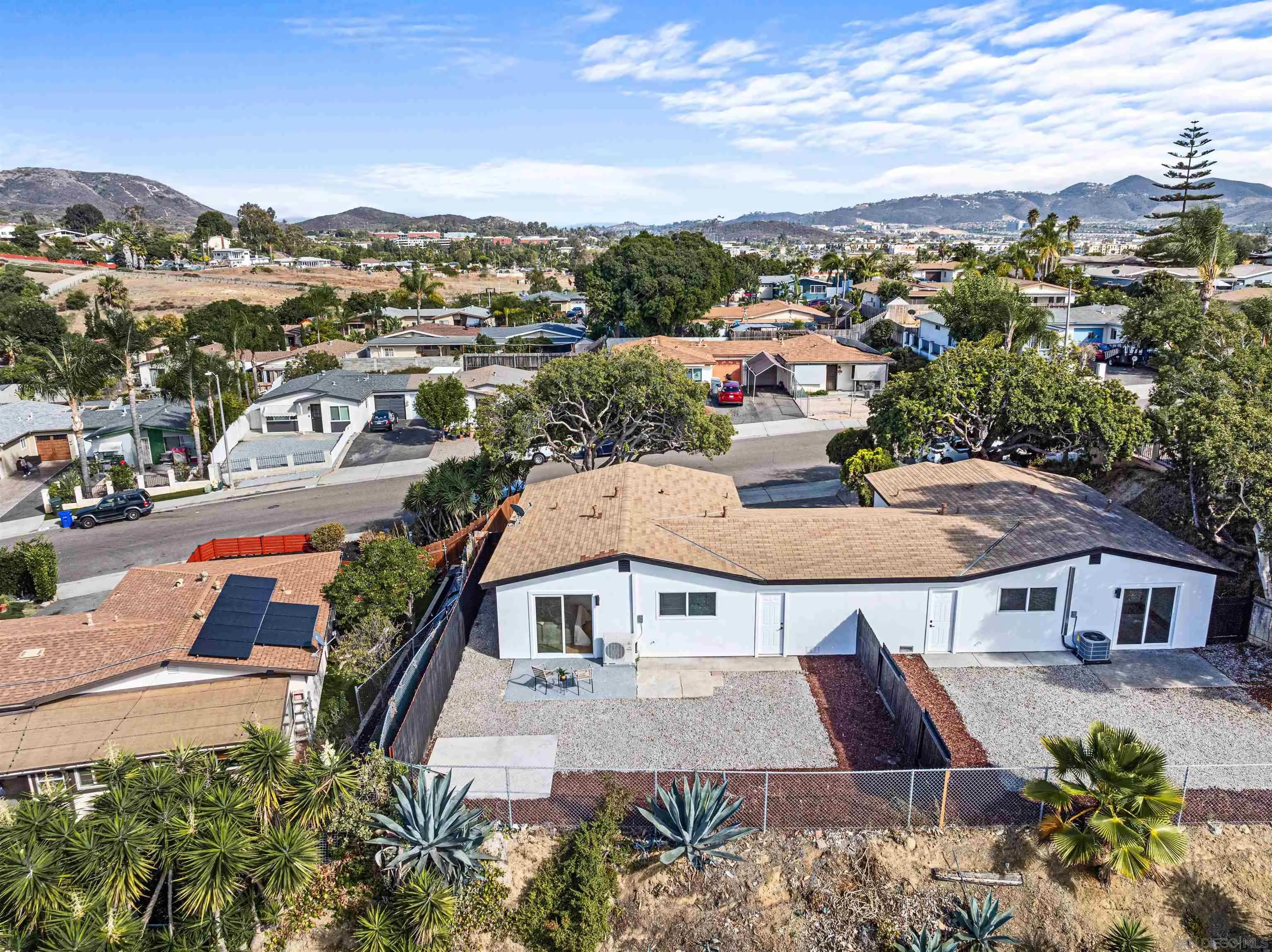 https://cdn.realtyfeed.com/cdn/127/250041080/8b9c8697f4747662fc7dd46e94f5e14d.webp