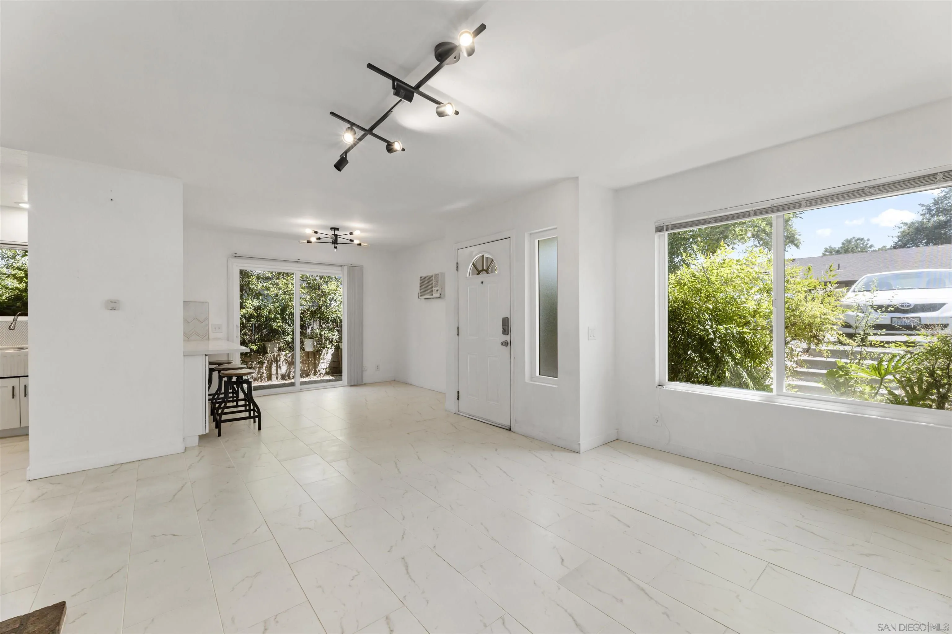Photo #4: 250041081 Listing 