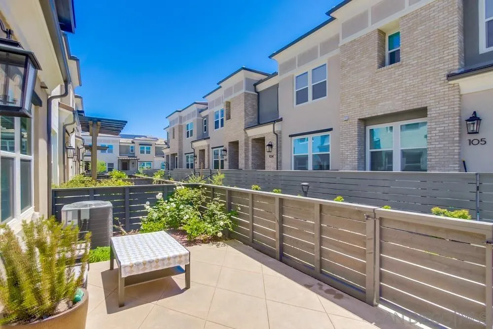 https://cdn.realtyfeed.com/cdn/127/250041086/3220a255ef4343e2a472e8d54934b93d.webp