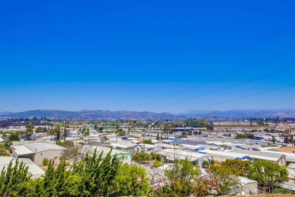 https://cdn.realtyfeed.com/cdn/127/250041086/69bd0b60a12b28e48258daa36ea083b3.webp