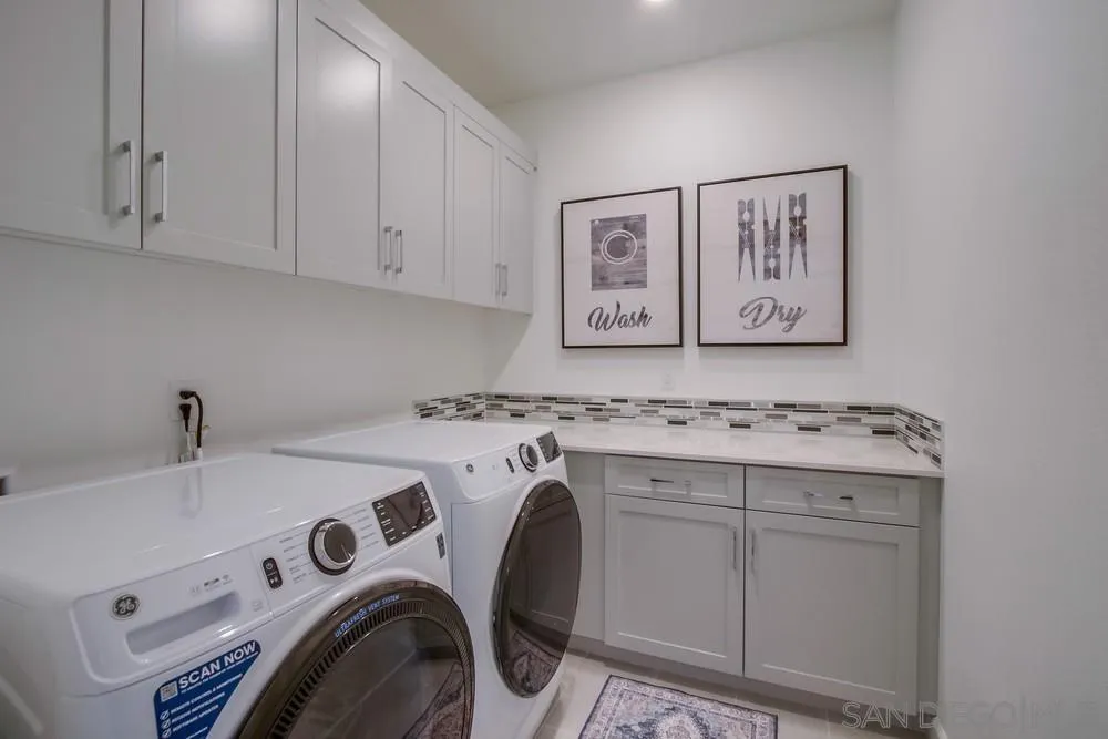 https://cdn.realtyfeed.com/cdn/127/250041086/ec74aeee20e9ed411c13a82984f05f21.webp