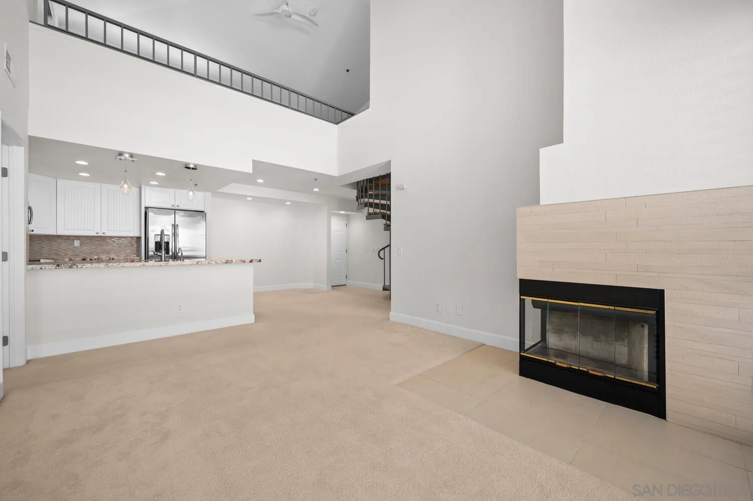https://cdn.realtyfeed.com/cdn/127/250041088/2f47c1bfd04b2fd5f22ddbe2eb4c1e5c.webp