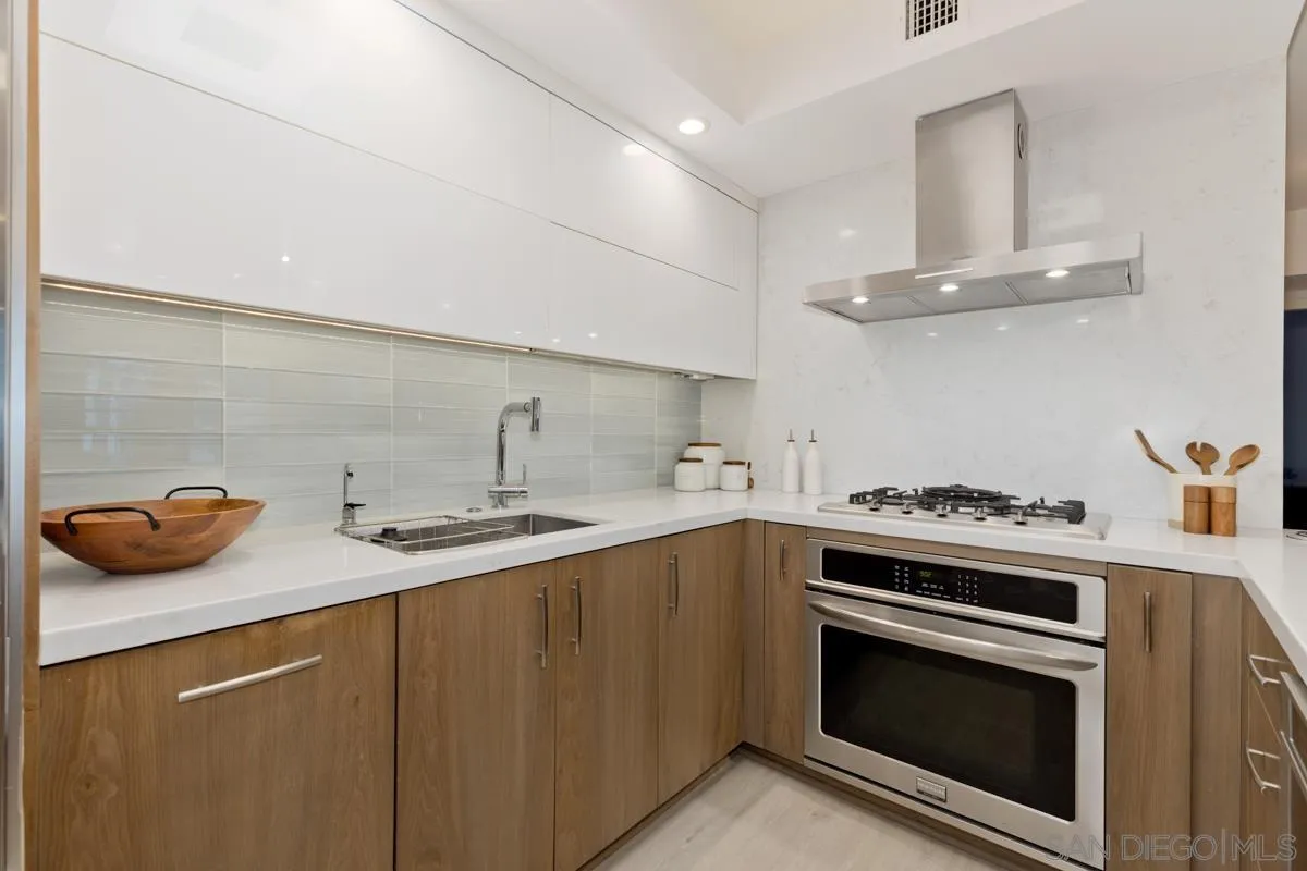 Photo #4: 250041089 Listing 