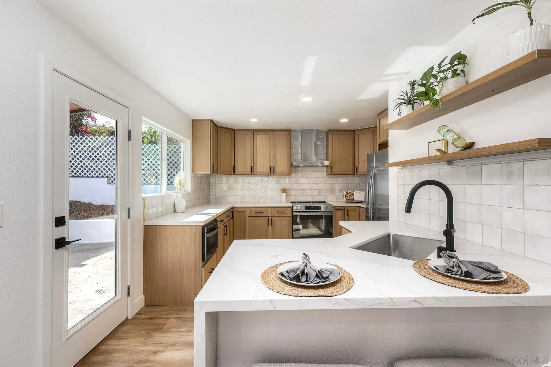 https://cdn.realtyfeed.com/cdn/127/250041090/8121e0881cd46e33ed078f6644162b7a.webp