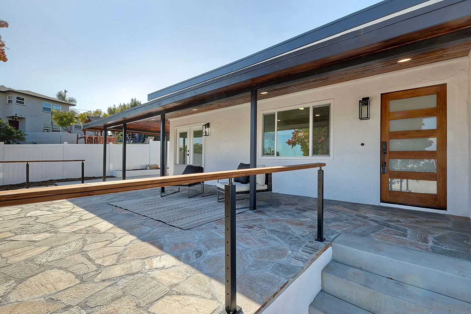 https://cdn.realtyfeed.com/cdn/127/250041090/c2dd0c7aaad89fd85dd7733e915ff5f7.webp