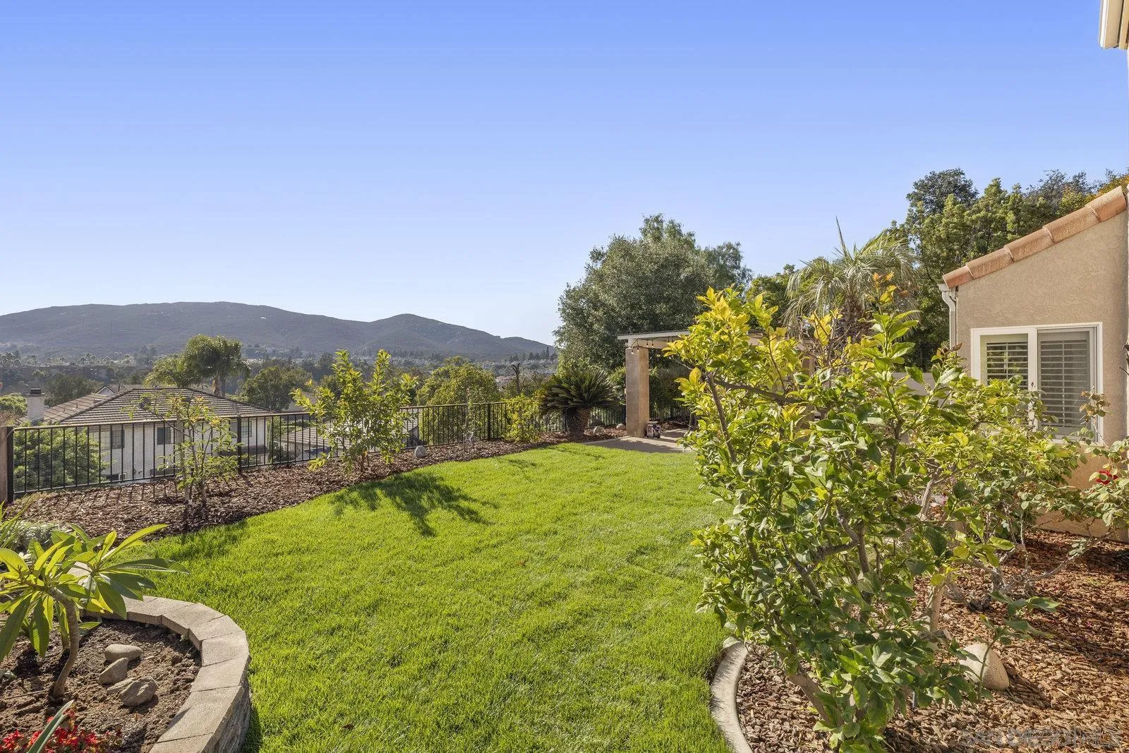 https://cdn.realtyfeed.com/cdn/127/250041091/3a4fd23832d1eef14b2abdbc2061a199.webp