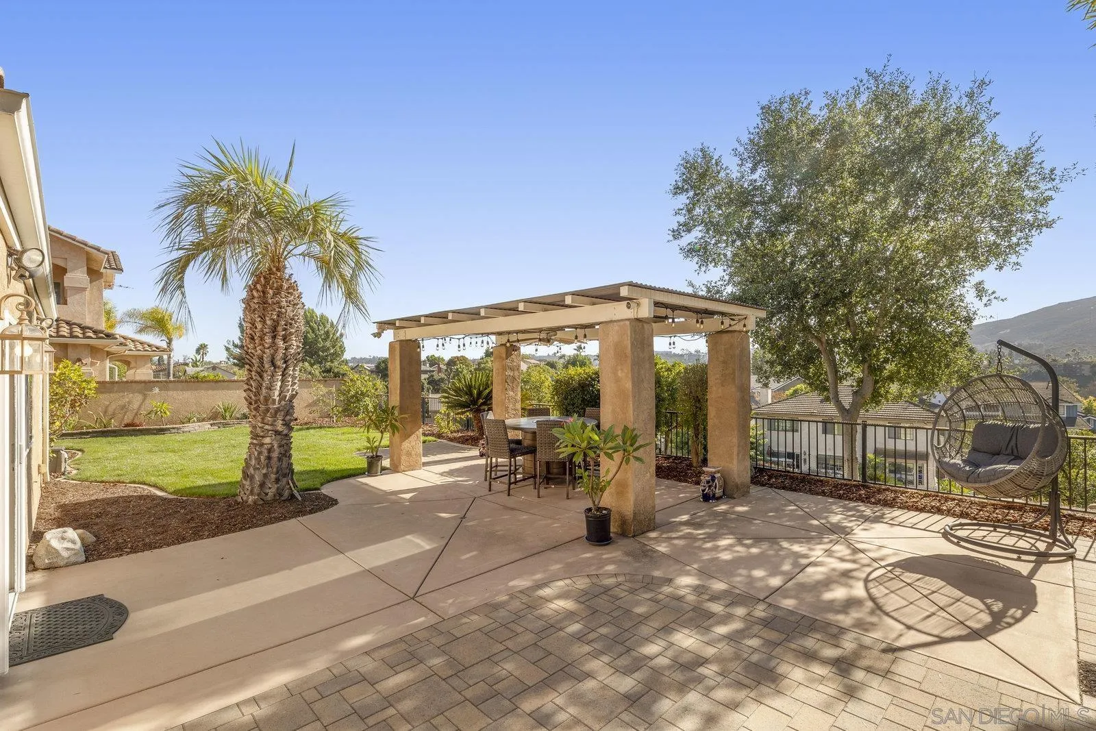 https://cdn.realtyfeed.com/cdn/127/250041091/79f1c6dbf8683fafc6030d04bca3a8f4.webp