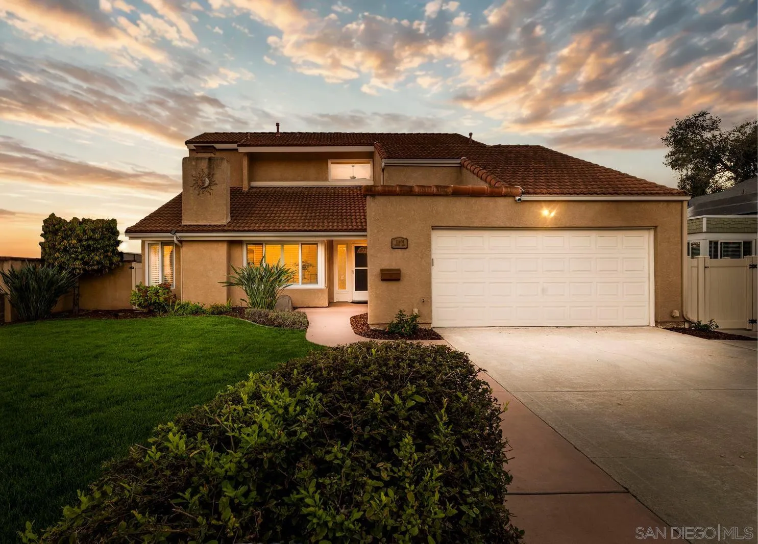 https://cdn.realtyfeed.com/cdn/127/250041091/cfb870e96fcf2a148c74dcddf8f4dd87.webp