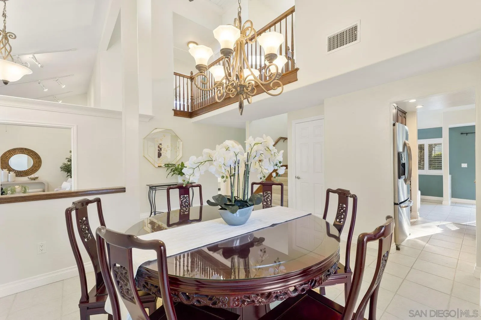 https://cdn.realtyfeed.com/cdn/127/250041091/e1994bbba80faed93e54e633779d39db.webp