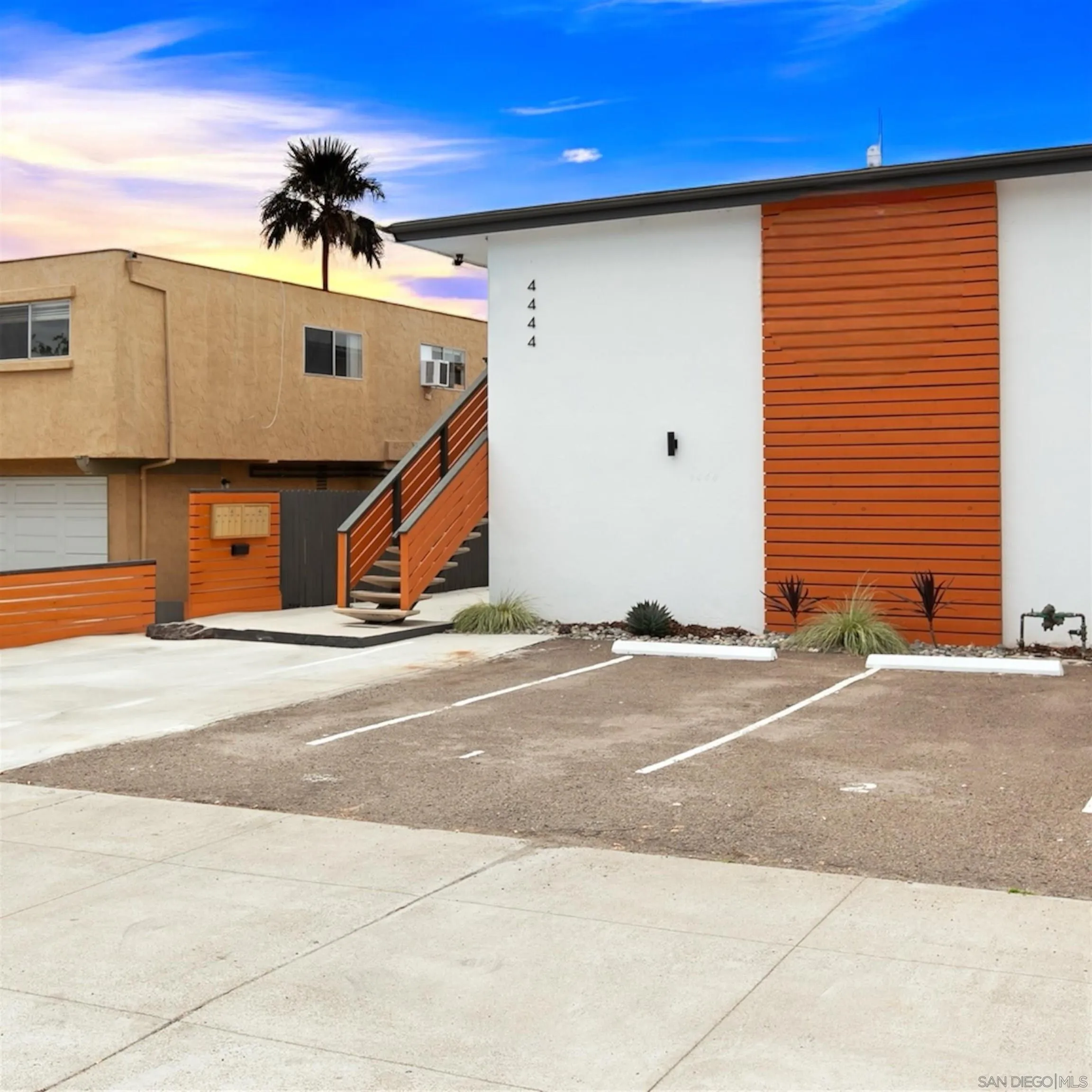 633 Meta Street, Oxnard, CA, 93030