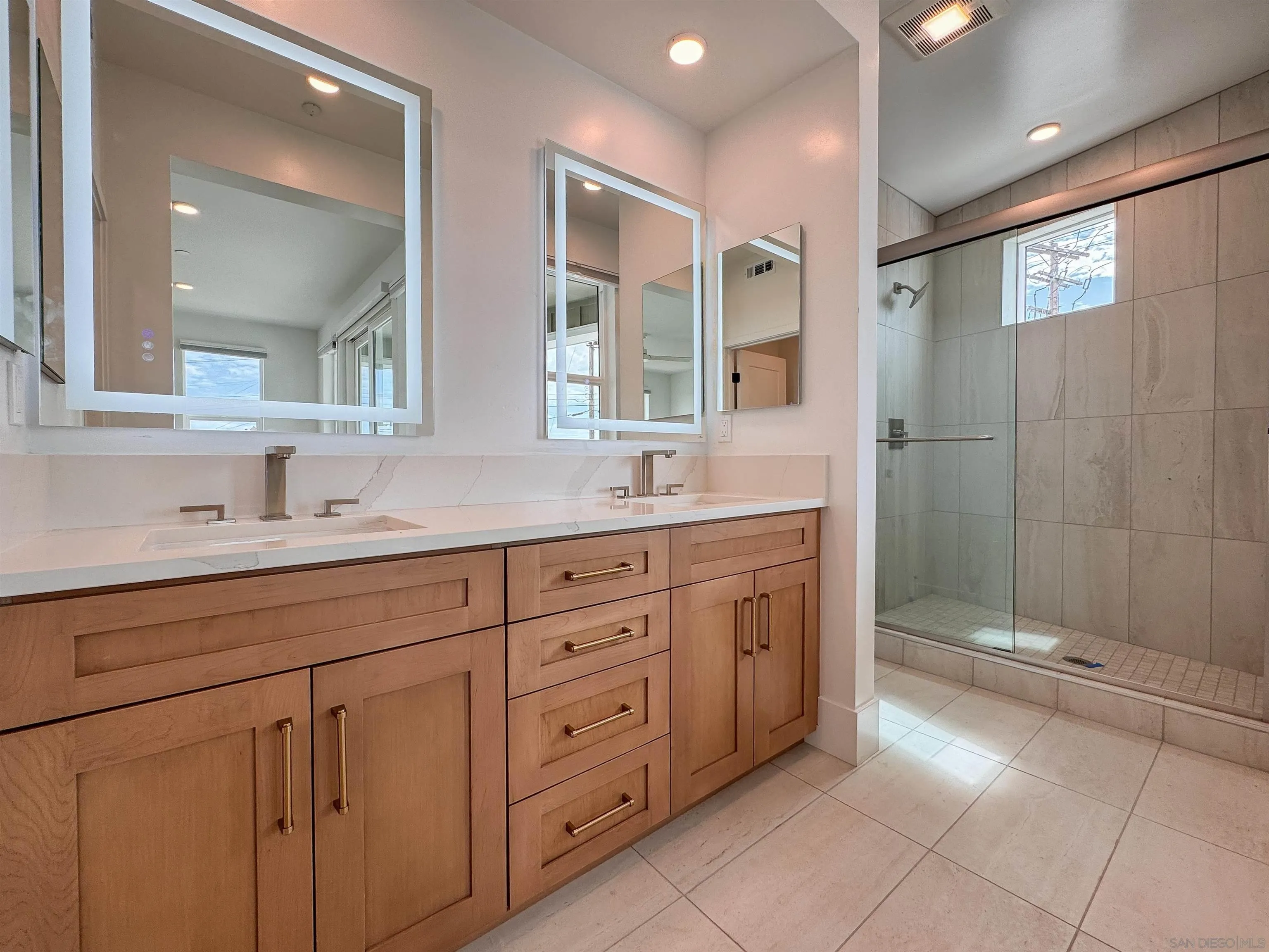 7290 Ponto Drive UNIT 7302, Carlsbad, CA, 92011