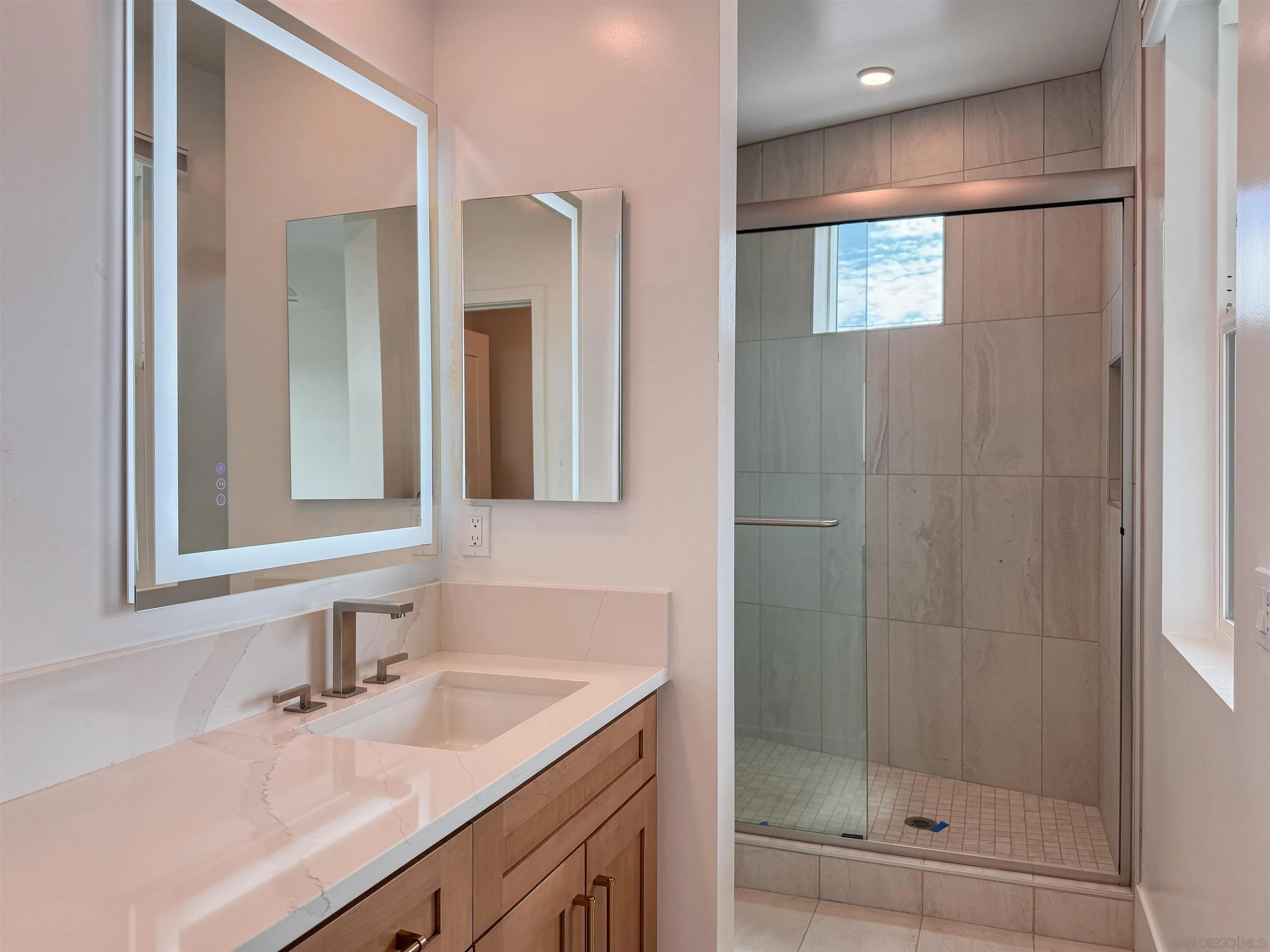 7290 Ponto Drive UNIT 7302, Carlsbad, CA, 92011