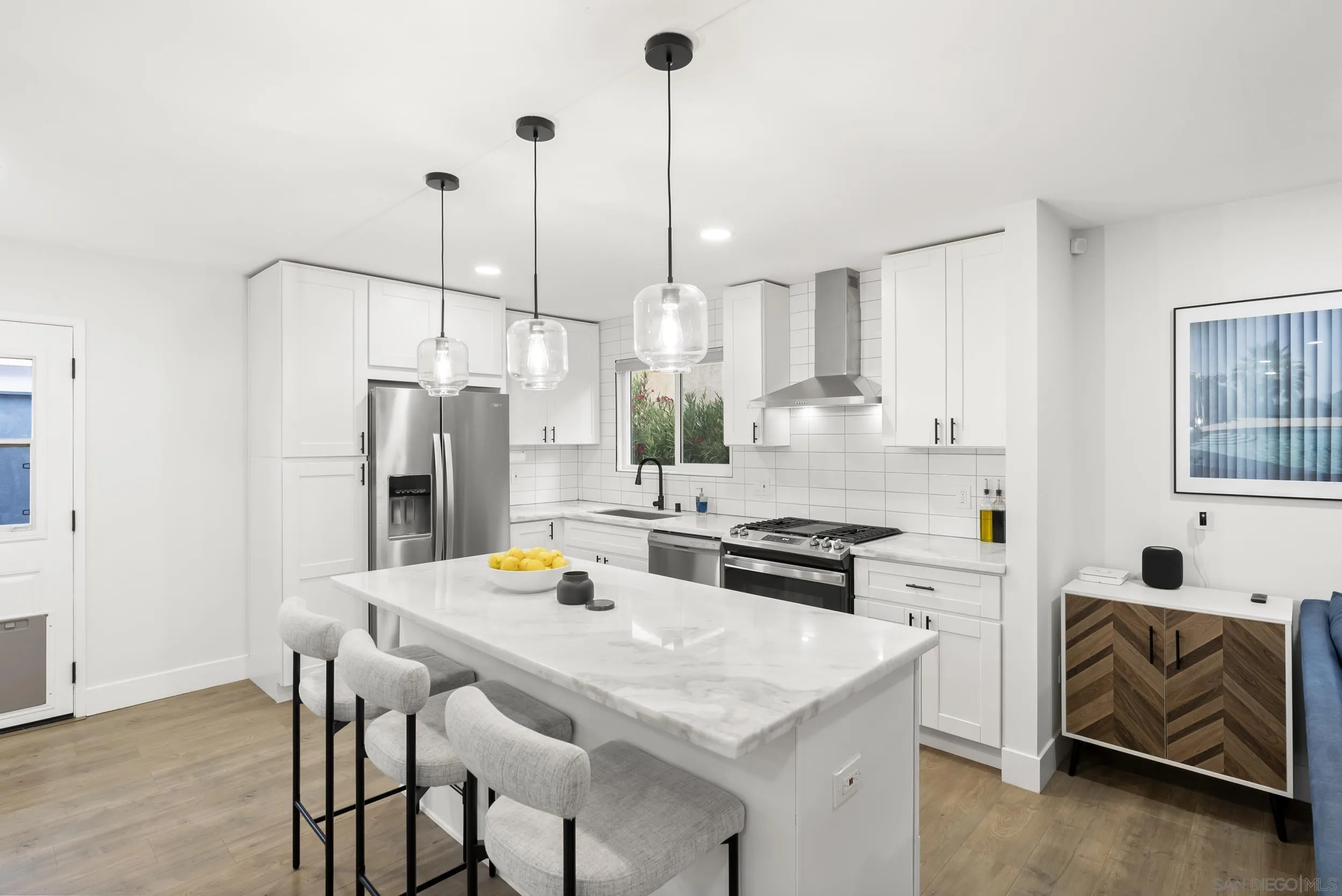 https://cdn.realtyfeed.com/cdn/127/250041095/c99d1f537859d6b604d33268eddc3042.webp