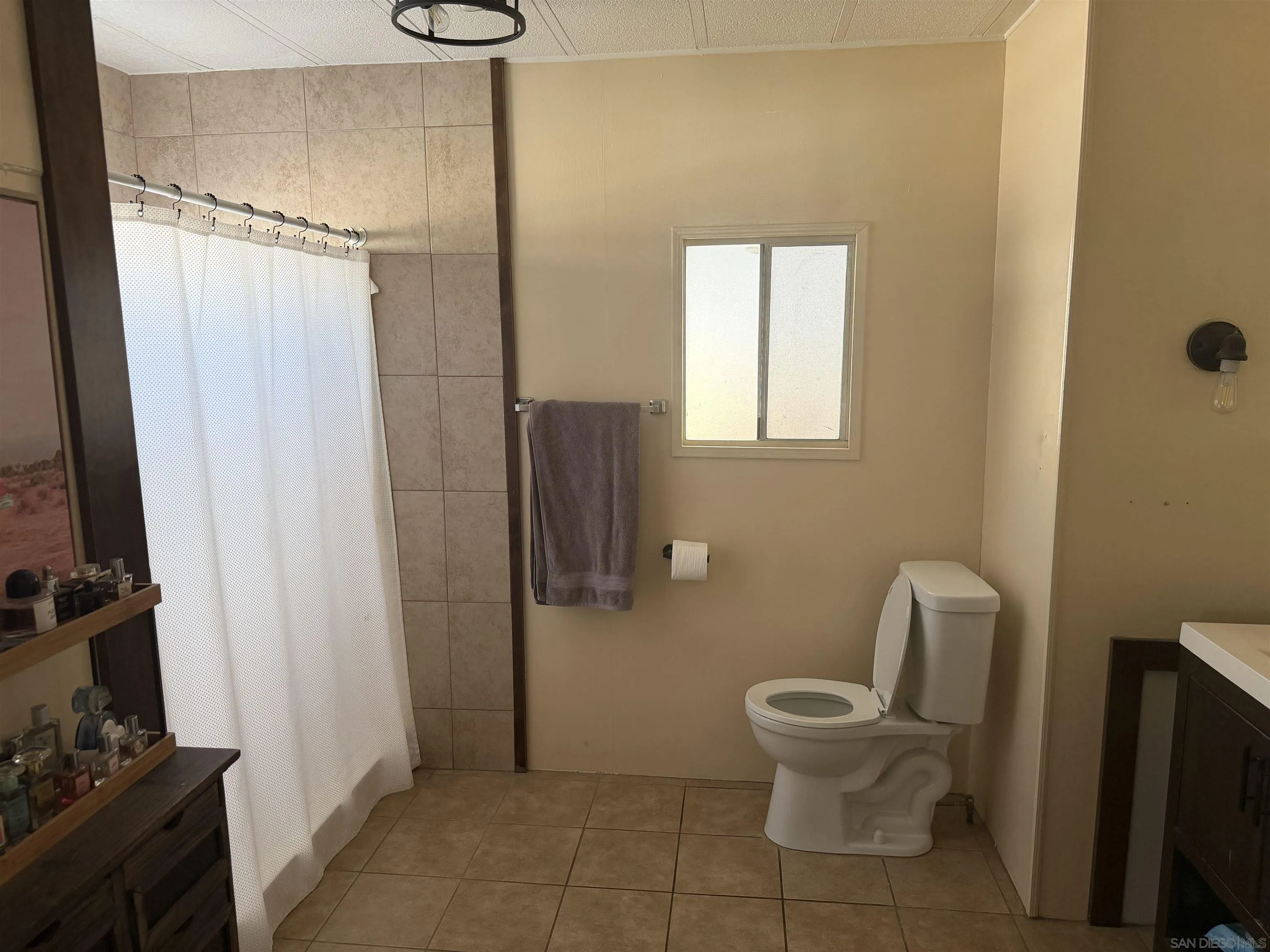 https://cdn.realtyfeed.com/cdn/127/250041096/a939008ce8b5da302d22d8ca160a732c.webp