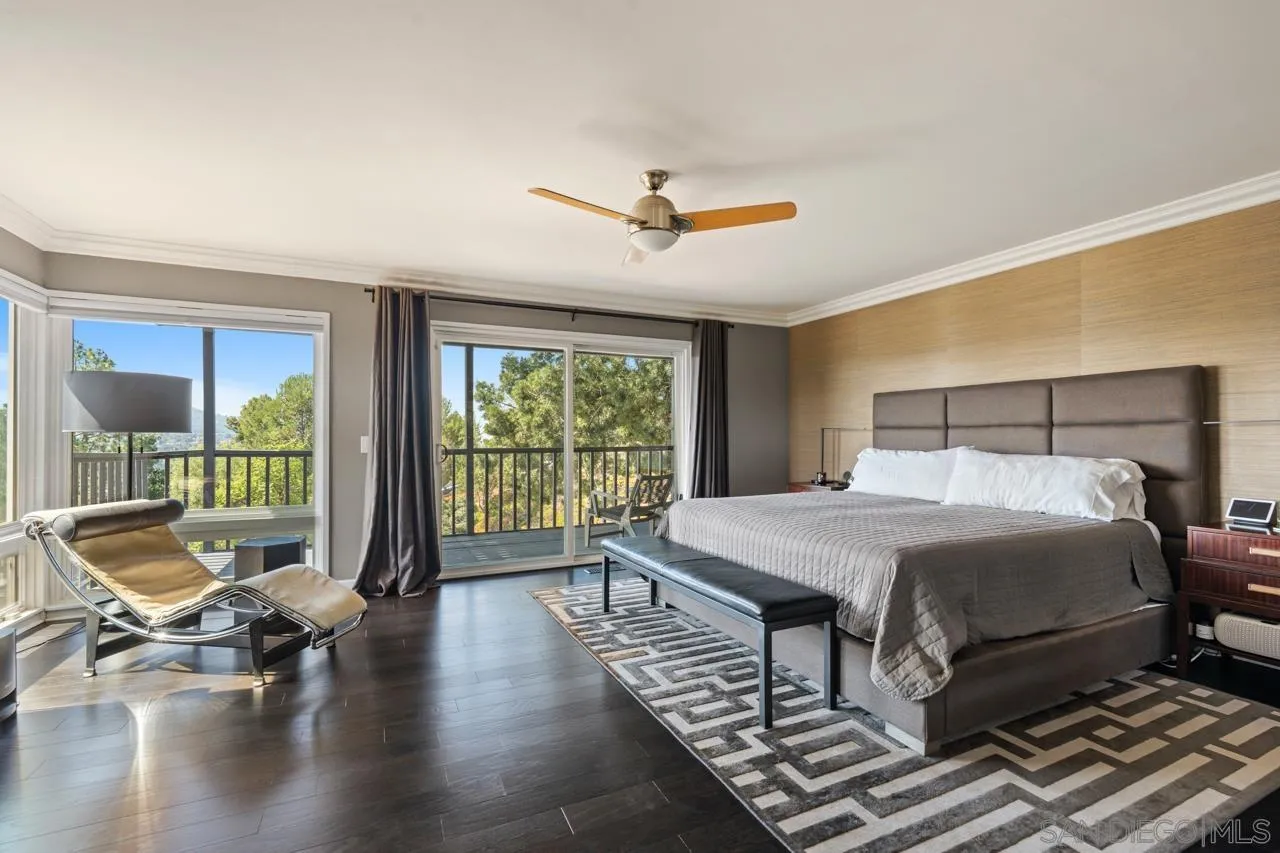 https://cdn.realtyfeed.com/cdn/127/250041097/efac3d60cbfb4a72d5a33aa2c55febaa.webp