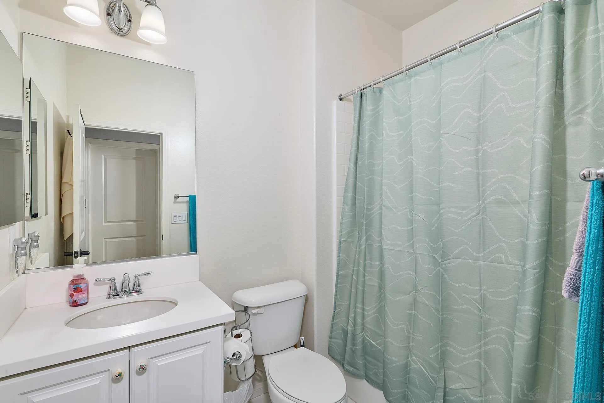 Photo #15: 250041099 Listing: Photo #15