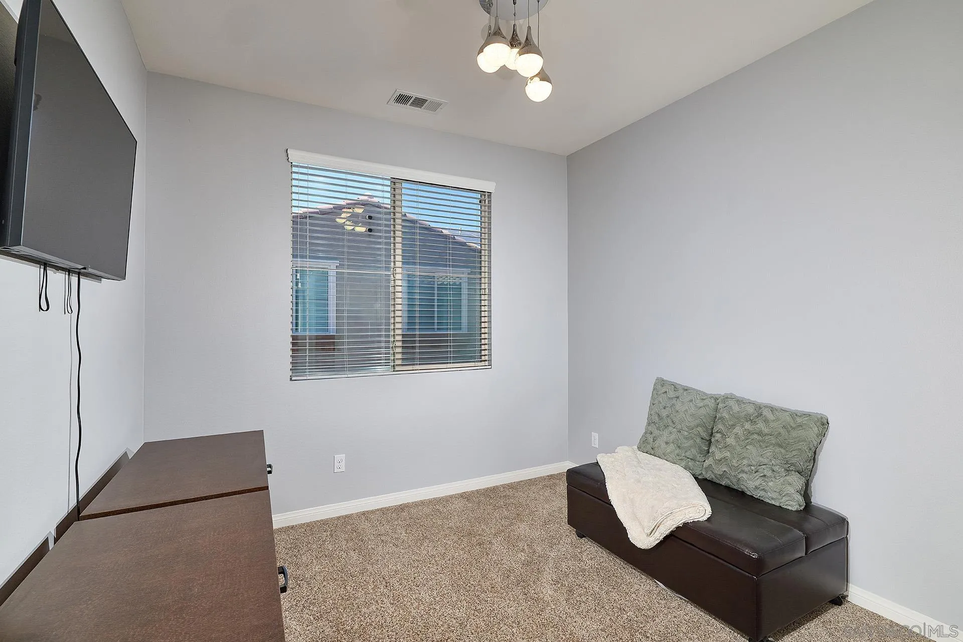 Photo #14: 250041099 Listing: Photo #14