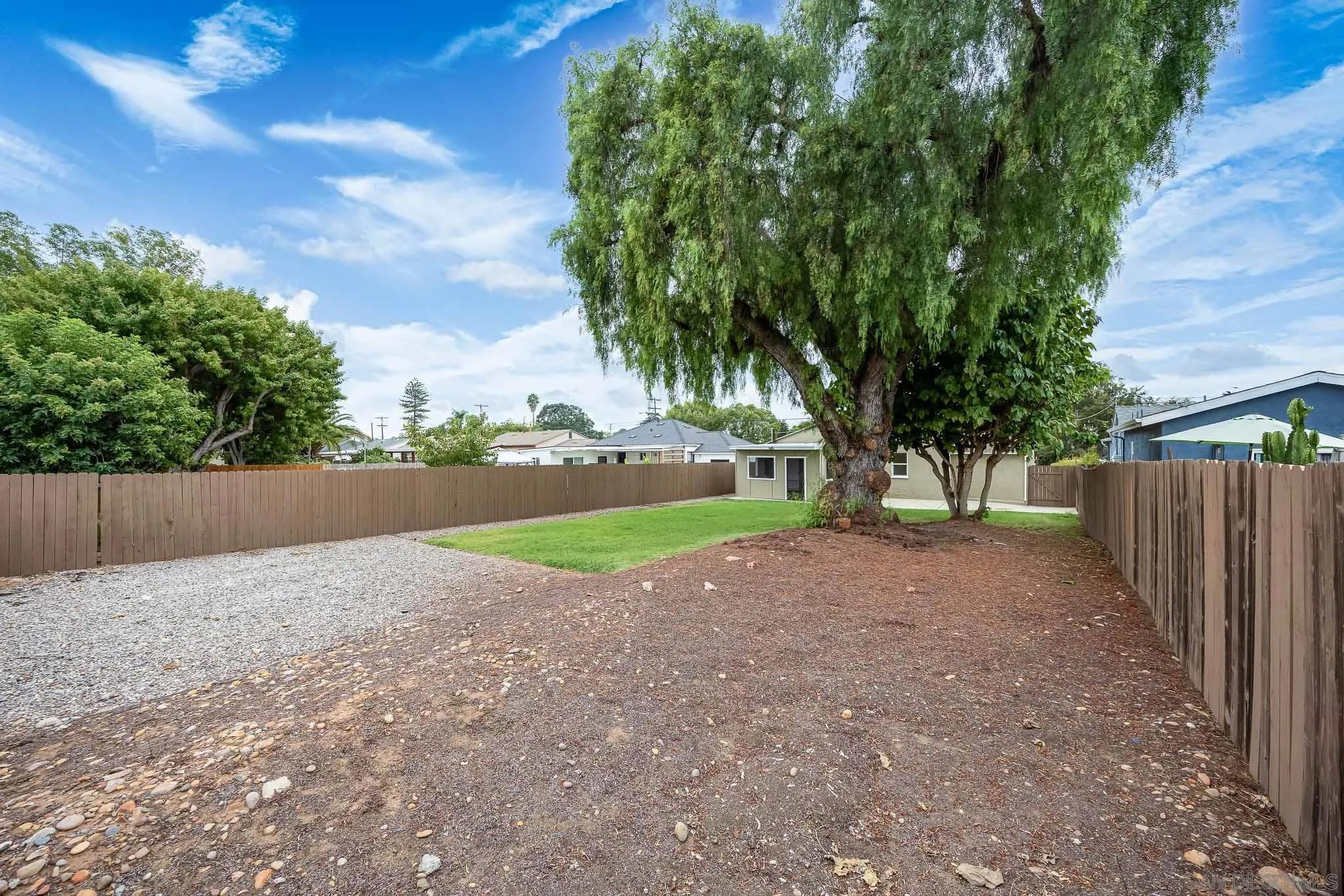 https://cdn.realtyfeed.com/cdn/127/250041101/0e93293b7e478ea4a3cb93d1e8ed3a9f.webp