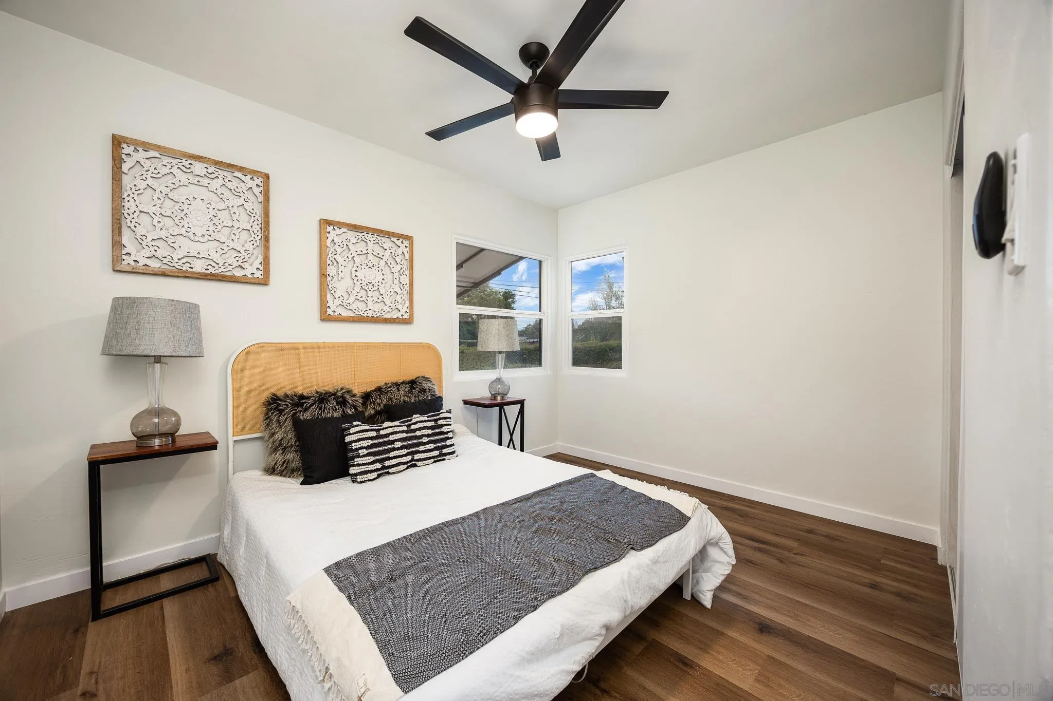 https://cdn.realtyfeed.com/cdn/127/250041101/4ca0f2df02d773a1899abb5c33b26ab3.webp