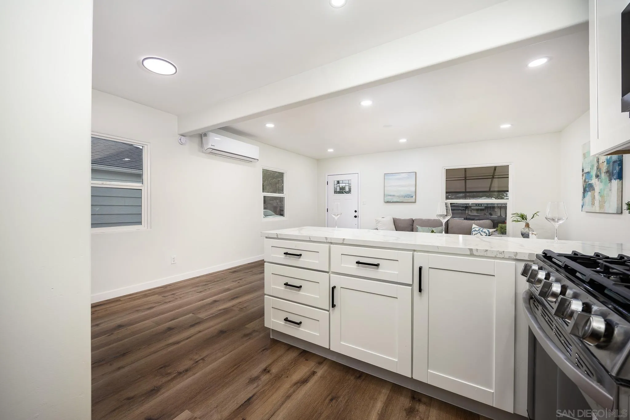 https://cdn.realtyfeed.com/cdn/127/250041101/65d91ed55f590c5864c9518da9eae778.webp
