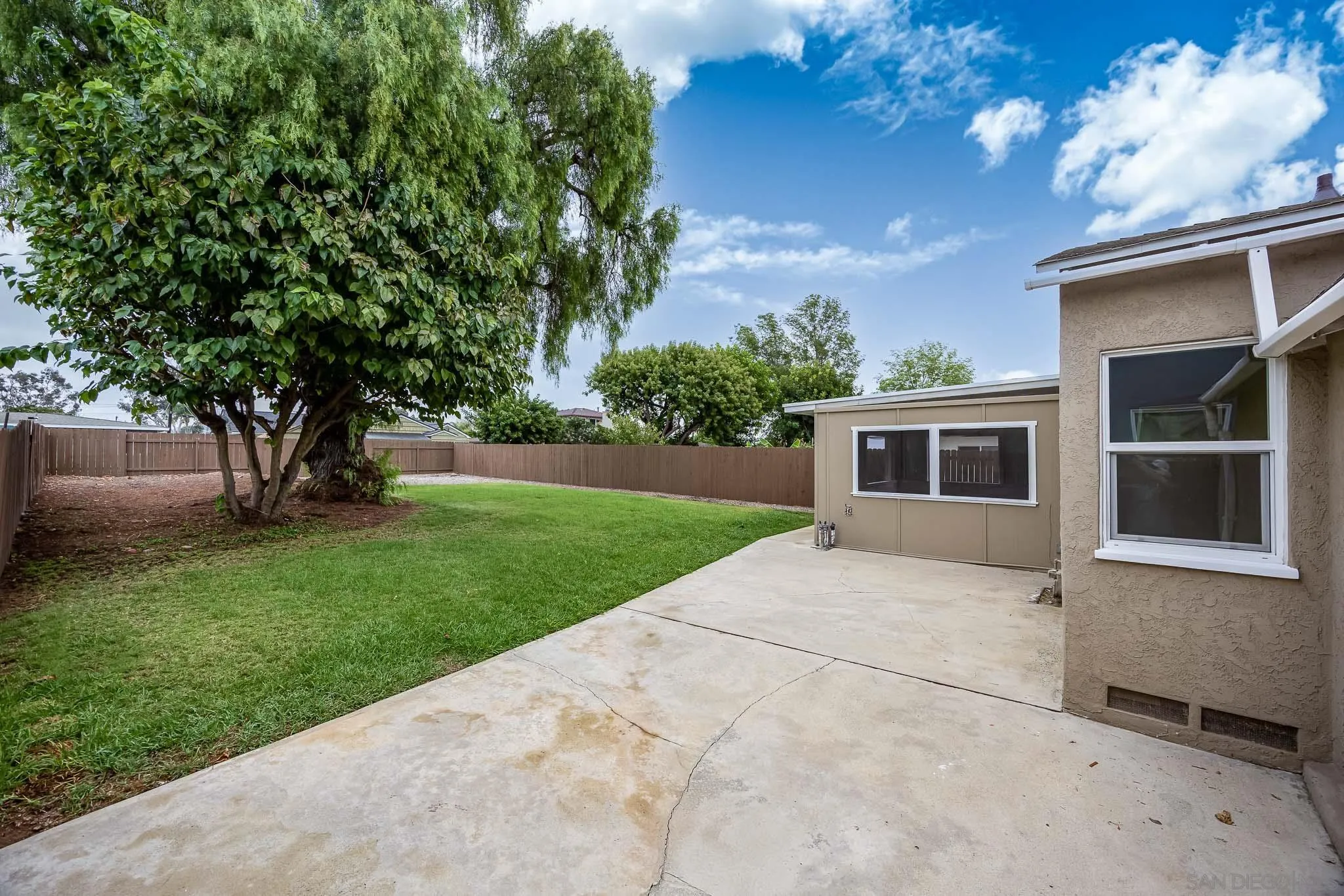 https://cdn.realtyfeed.com/cdn/127/250041101/94b75a80851c8c8672ca38abc73c8a29.webp