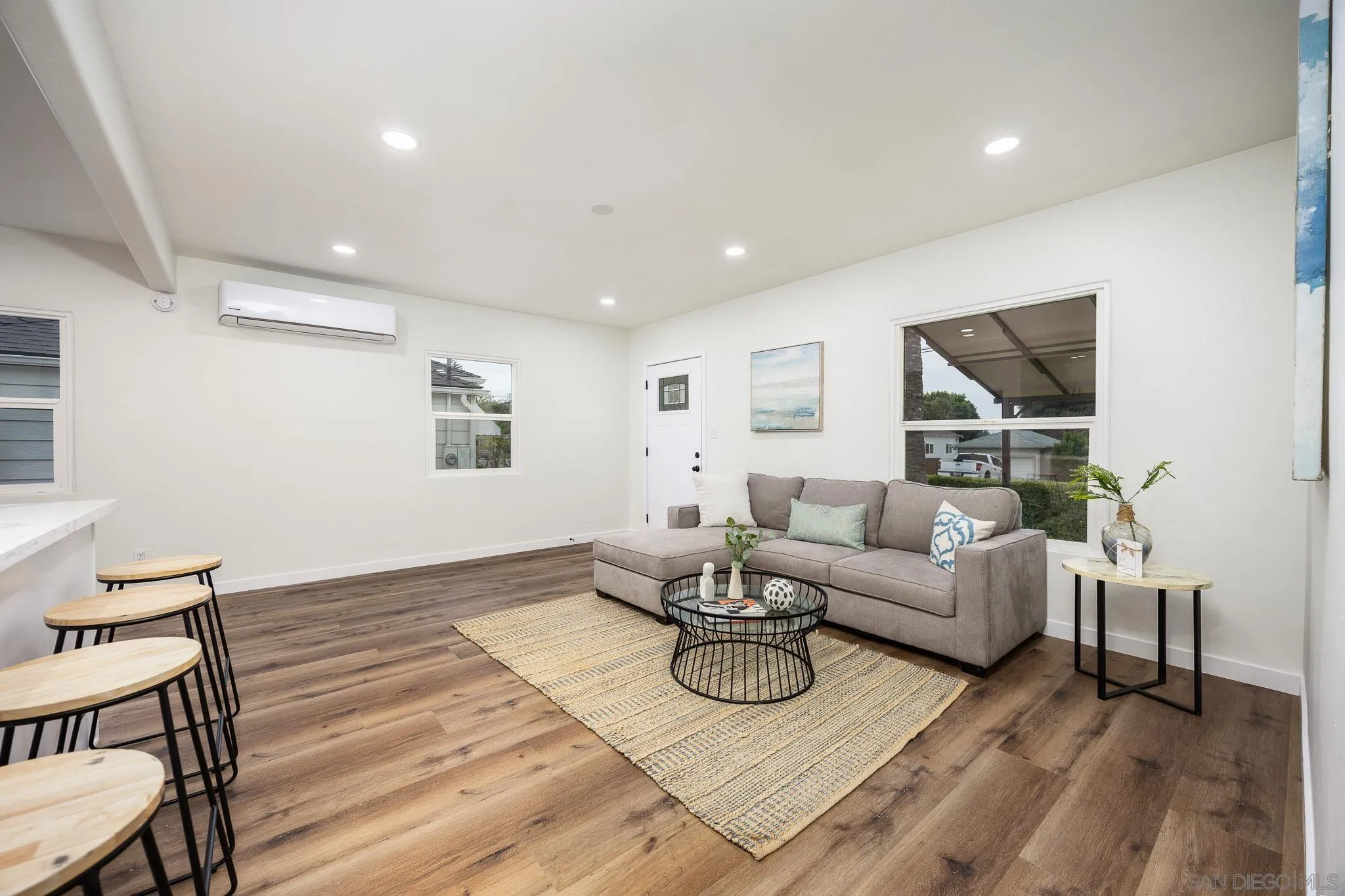 https://cdn.realtyfeed.com/cdn/127/250041101/c68f75f7928365ef4200e86b878d3203.webp