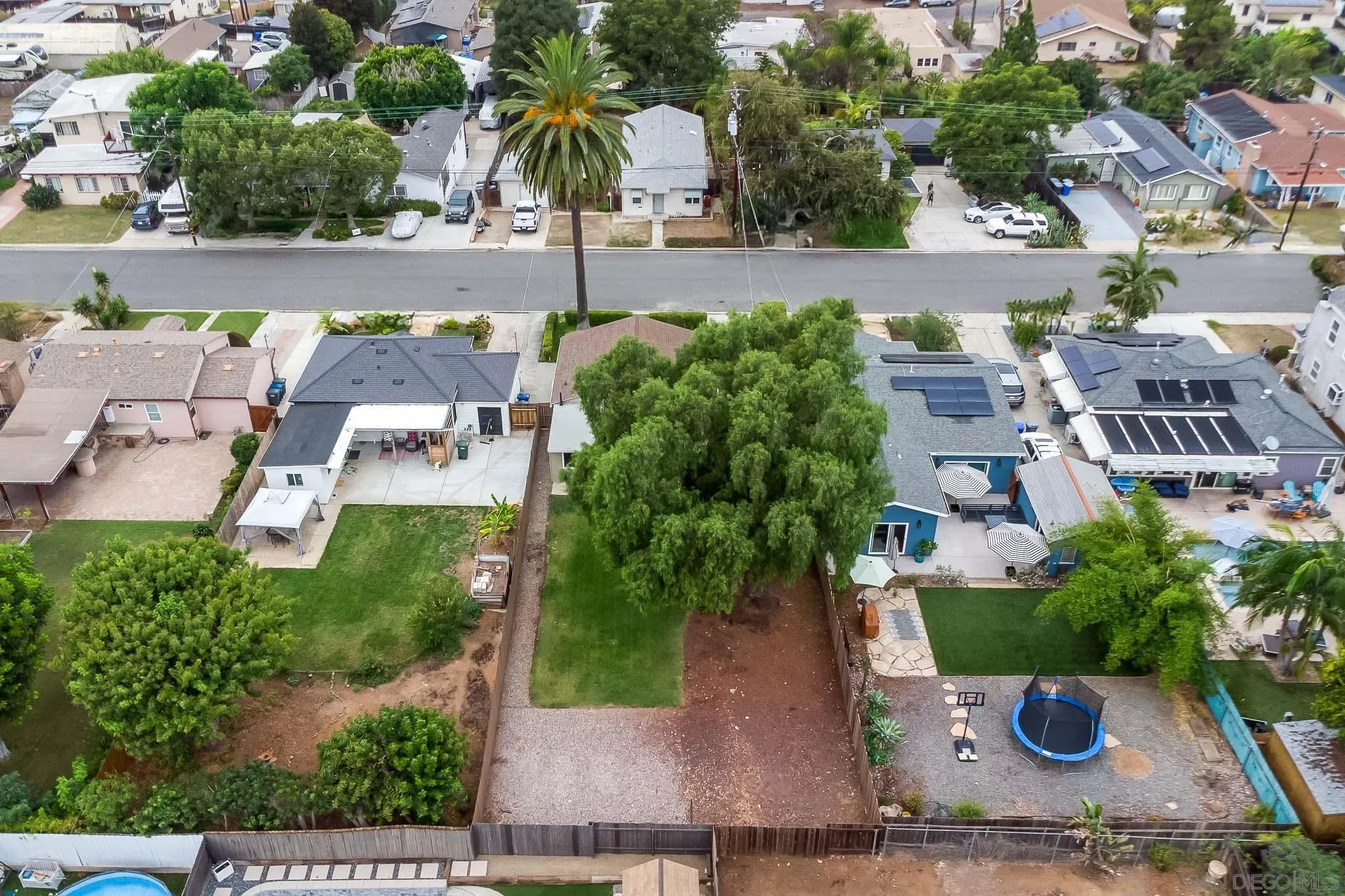 https://cdn.realtyfeed.com/cdn/127/250041101/d27d7728d885a72c11f42971252c27df.webp