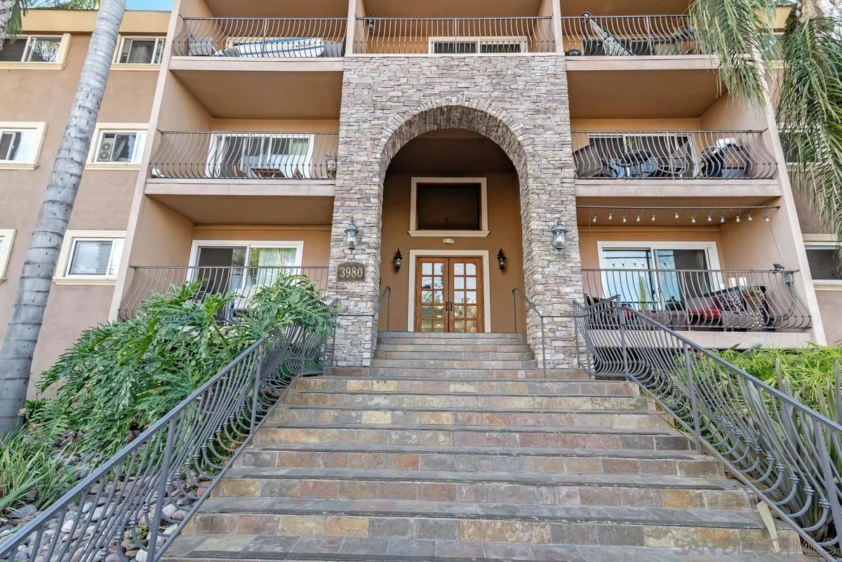 https://cdn.realtyfeed.com/cdn/127/250041103/65ac7352b89c10c731dfb6bdcac02058.webp