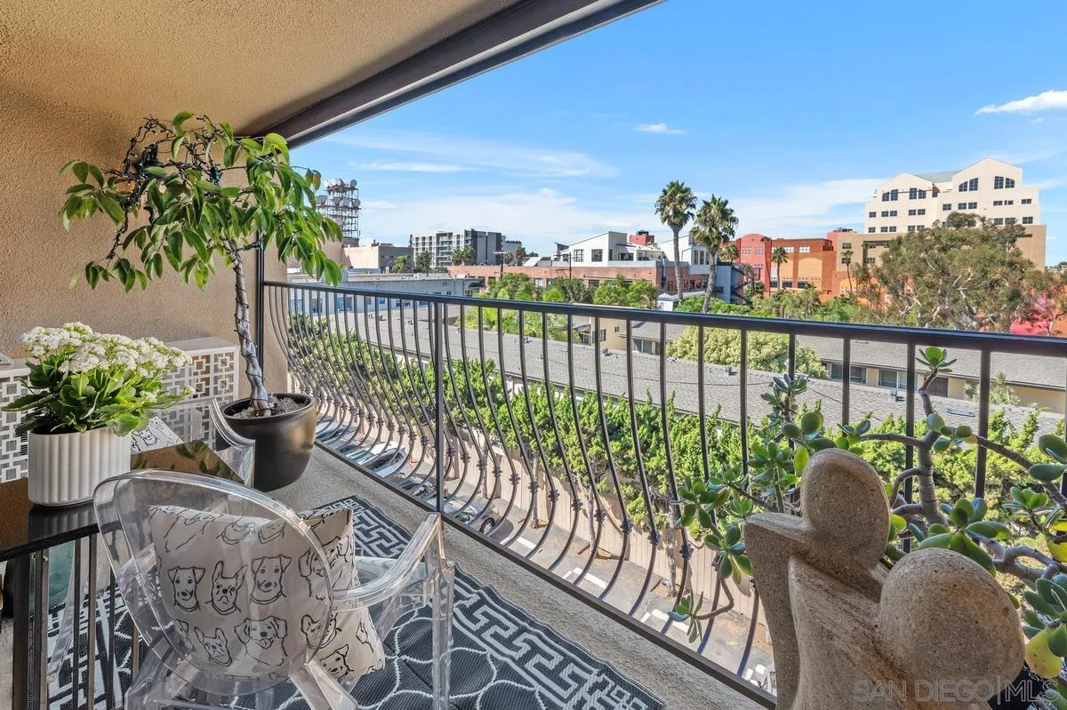 https://cdn.realtyfeed.com/cdn/127/250041103/ab1a794bf4e142addac7a350d2580068.webp