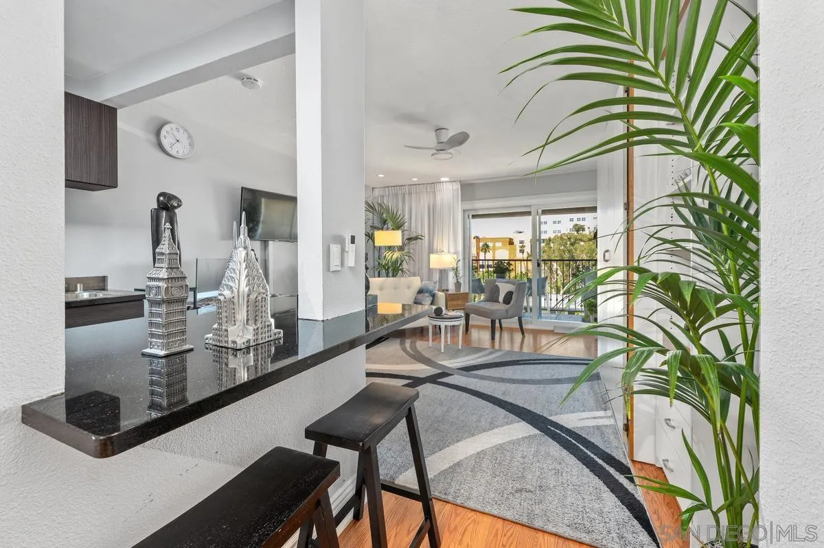 https://cdn.realtyfeed.com/cdn/127/250041103/c294918f9e53c90bd07cc1a9b9b1e9b5.webp