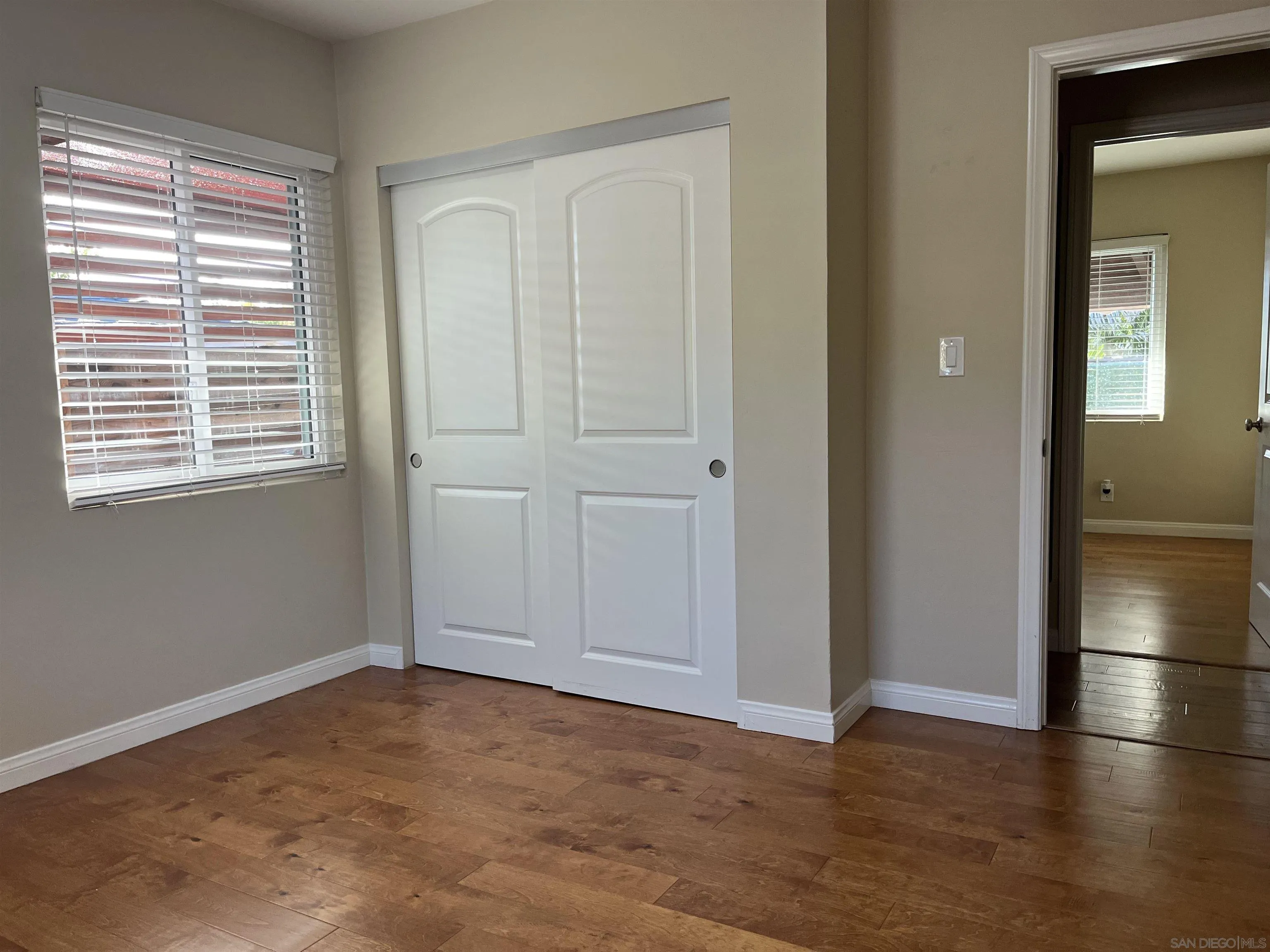 https://cdn.realtyfeed.com/cdn/127/250041104/2a3db15bc99fe7045e4efc2dbb559619.webp