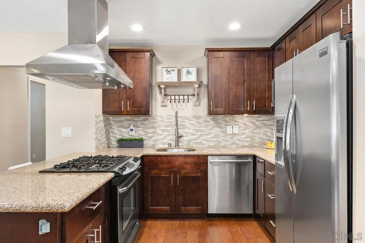 https://cdn.realtyfeed.com/cdn/127/250041104/2f129e9f26255ba8c5420a3c11286325.webp
