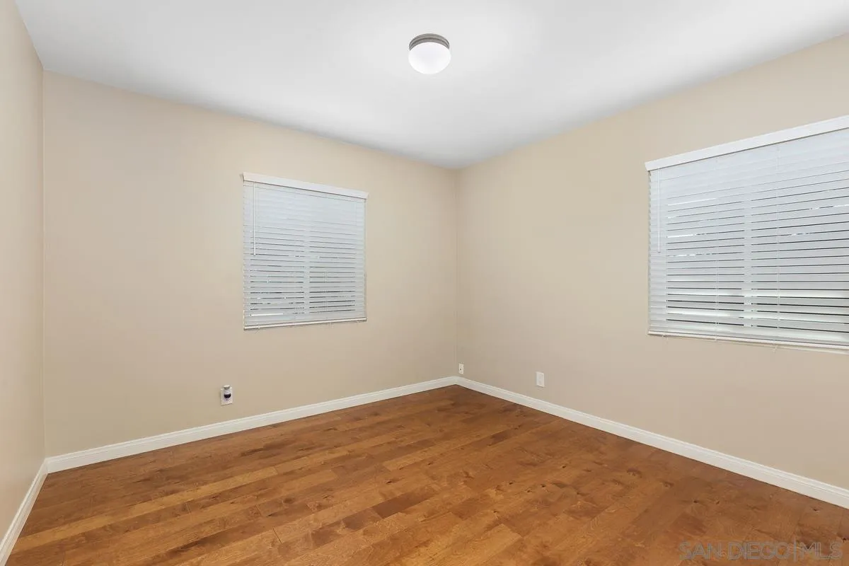 https://cdn.realtyfeed.com/cdn/127/250041104/6fd33985ed705a38a1518dce05c22658.webp
