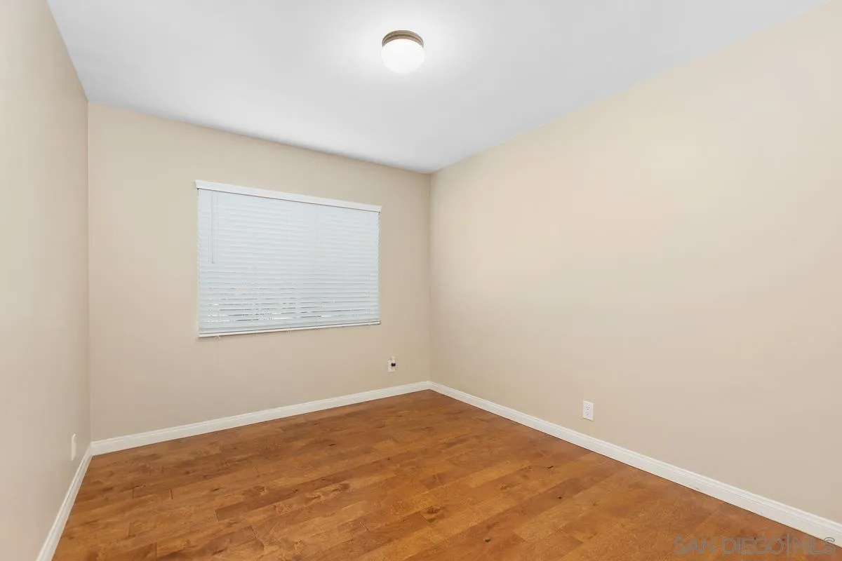 https://cdn.realtyfeed.com/cdn/127/250041104/7d27dbdfddcf94cbafedc371e126819d.webp