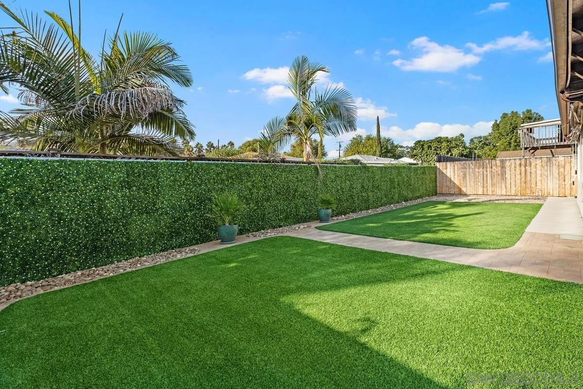 https://cdn.realtyfeed.com/cdn/127/250041104/d15151fc566485f7b4ae2daa6d7517e6.webp
