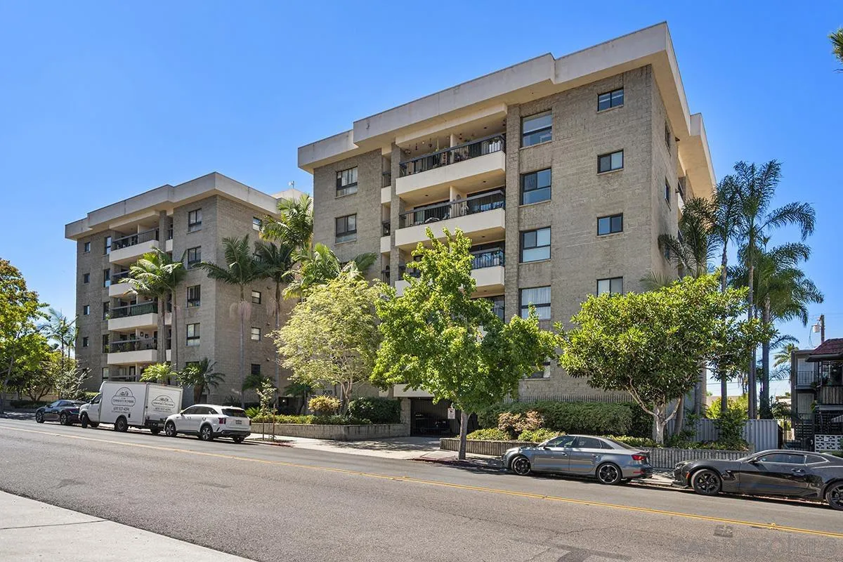 More Details about MLS # 250041110 : 3570 1ST AVE UNIT 1