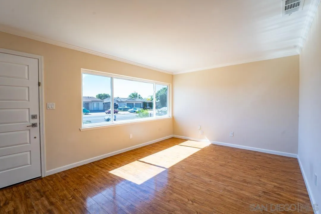 https://cdn.realtyfeed.com/cdn/127/250041111/f82d6d7bf06aefce7ec9de259dff9287.webp