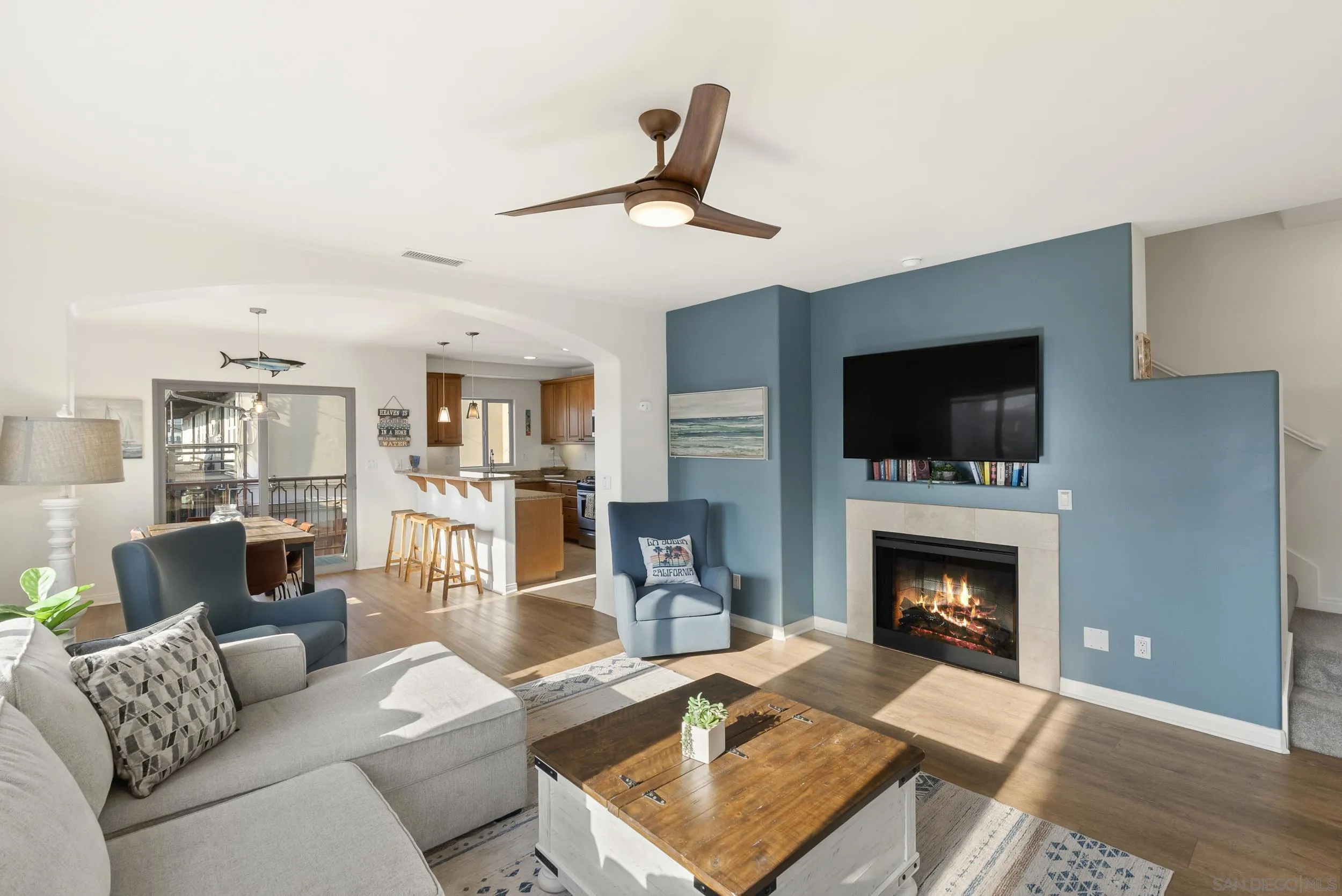 Photo #2: 250041118 Listing 
