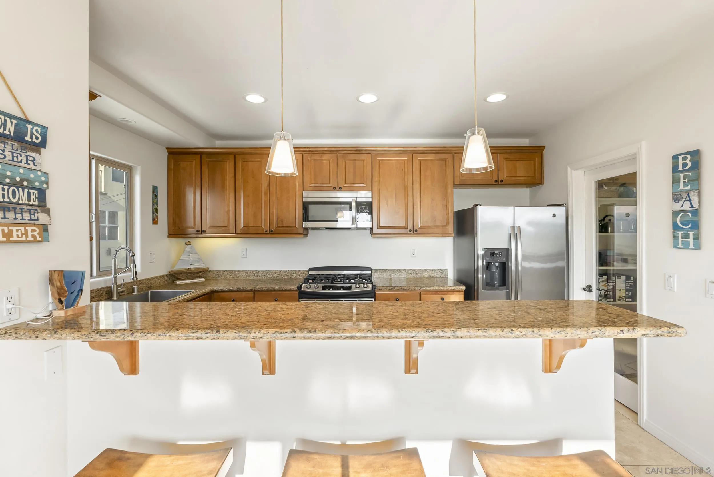 Photo #5: 250041118 Listing 