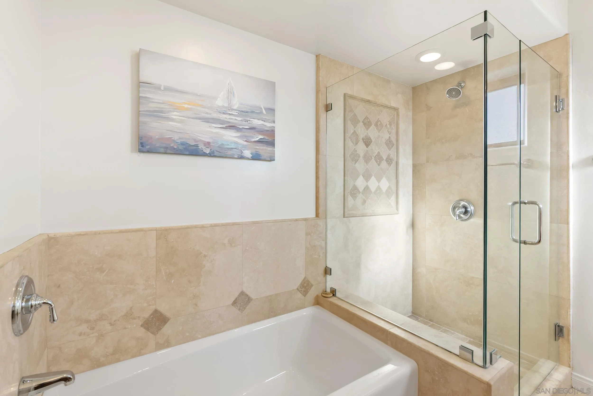 https://cdn.realtyfeed.com/cdn/127/250041118/ce4f414fd451565337baf079e2e027f5.webp