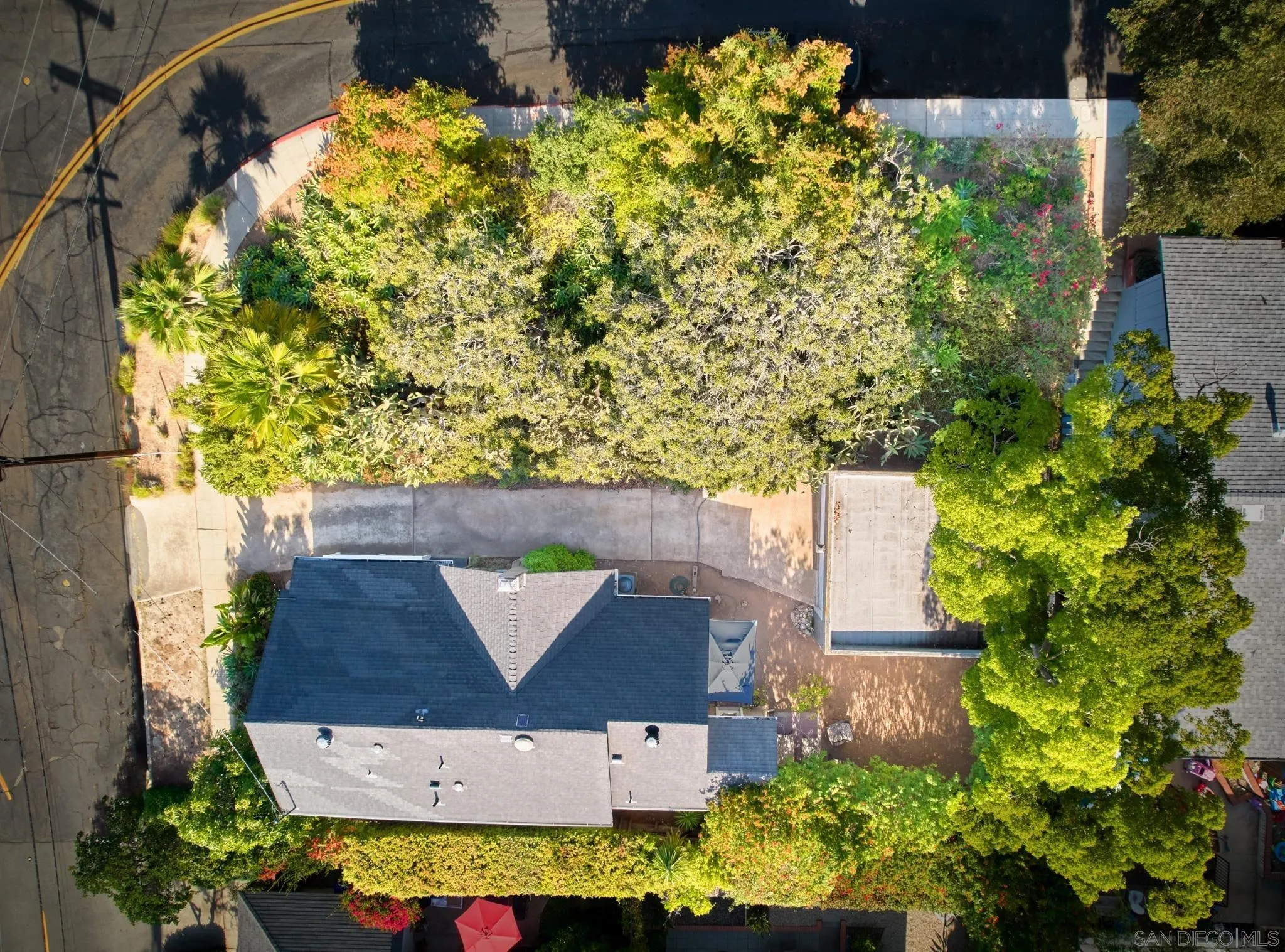 https://cdn.realtyfeed.com/cdn/127/250041119/d67de19a8a2ed22dd4141c7ce05ebf53.webp