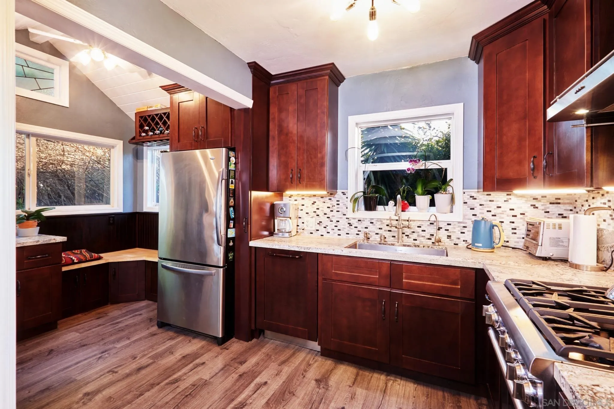 https://cdn.realtyfeed.com/cdn/127/250041119/e5b378b09460ae17bce4dc8bef9806d2.webp