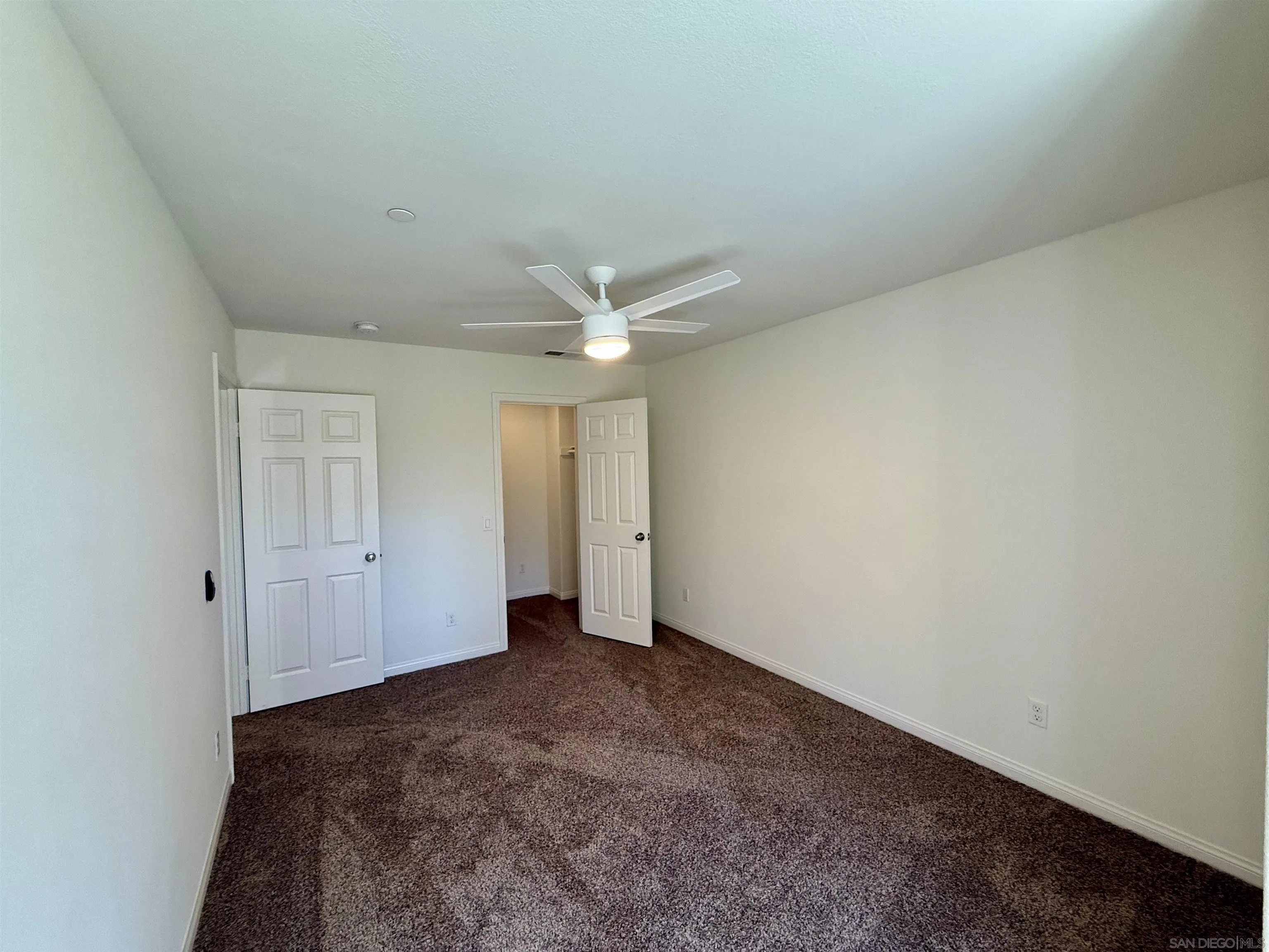 https://cdn.realtyfeed.com/cdn/127/250041121/699cb8d62e210b5736f9c66d1c1a8812.webp