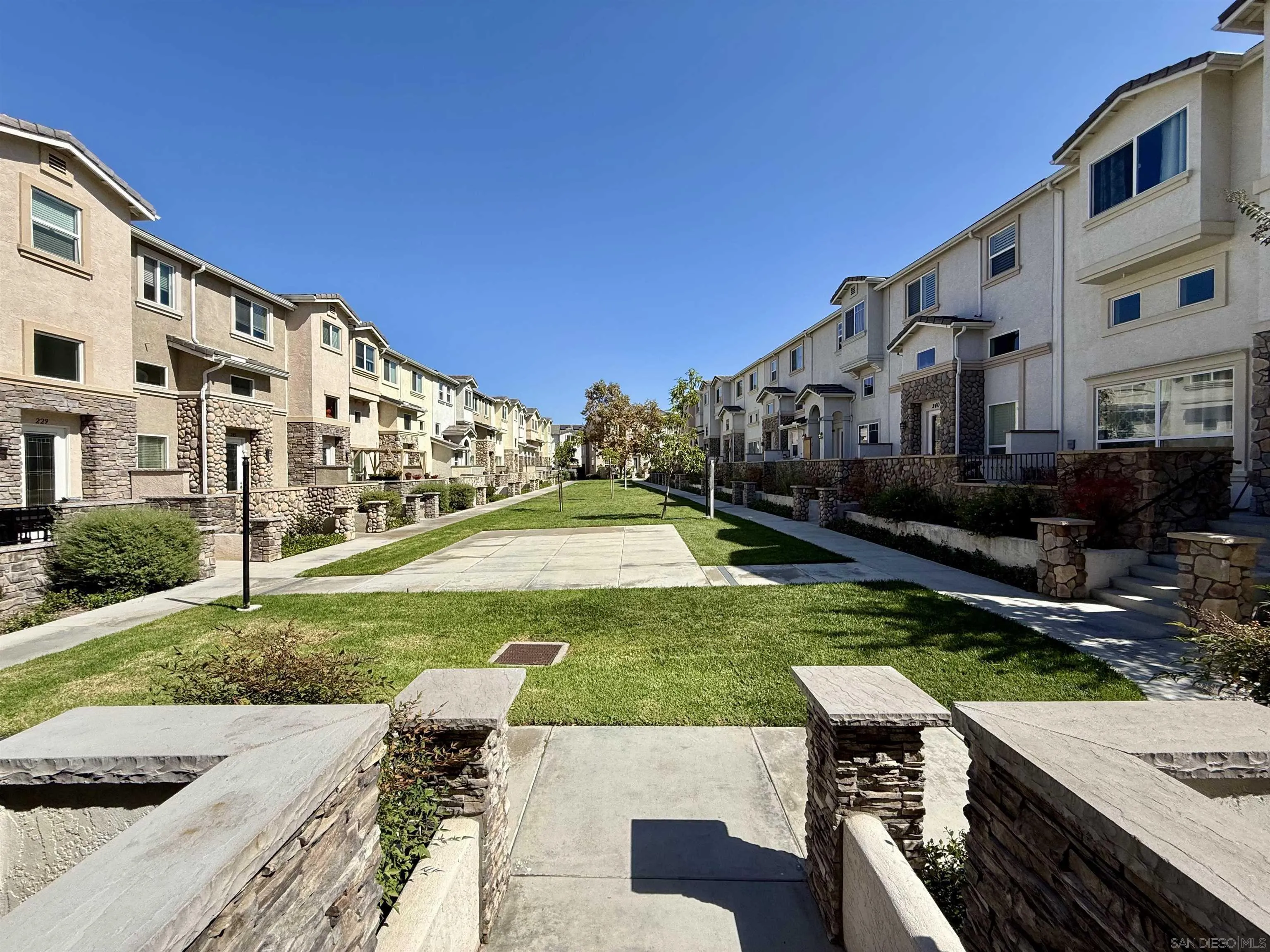 Photo #6: 250041121 Listing 