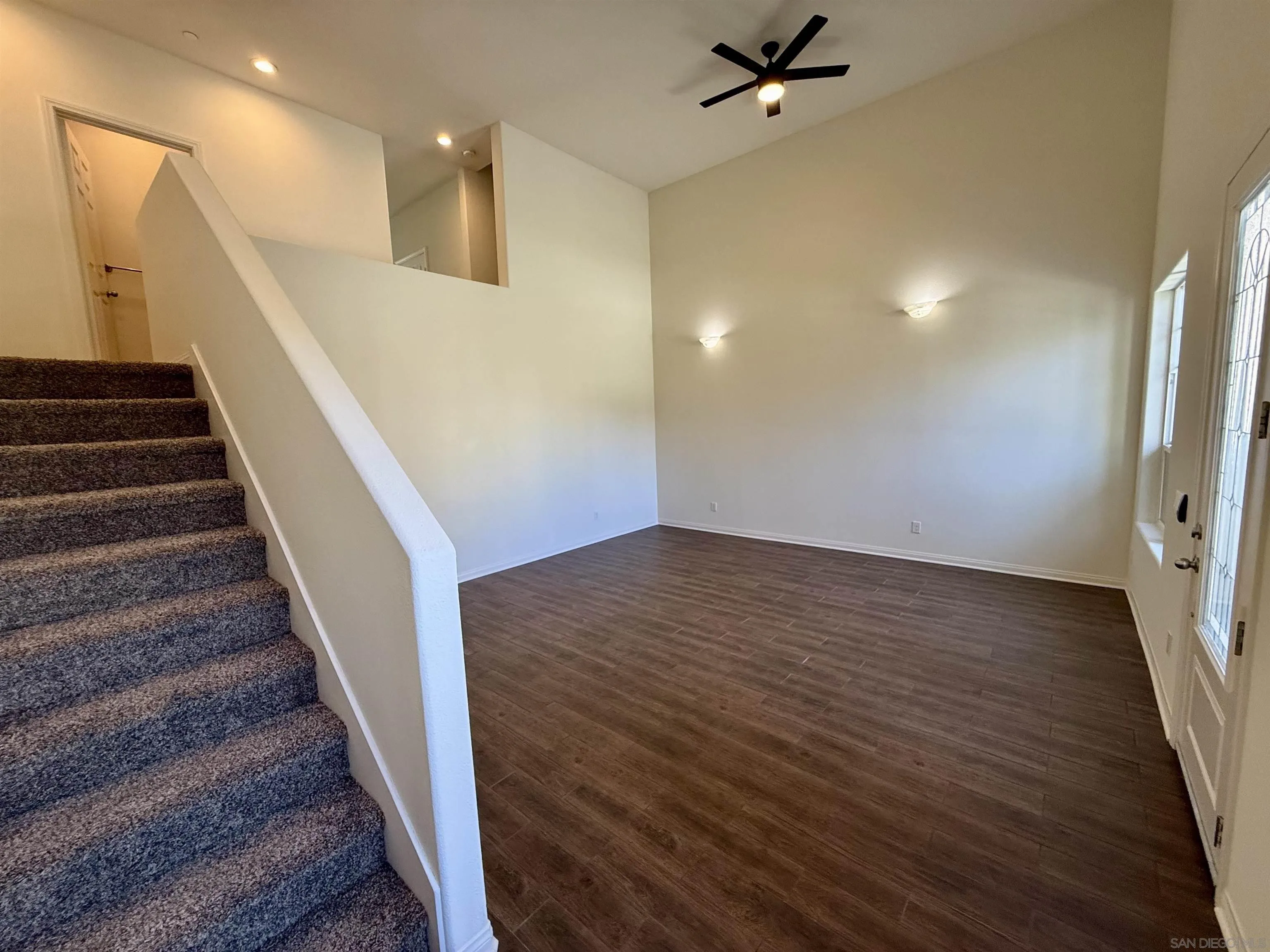 https://cdn.realtyfeed.com/cdn/127/250041121/e44b31b641133b38bb40c4c7ede97cac.webp